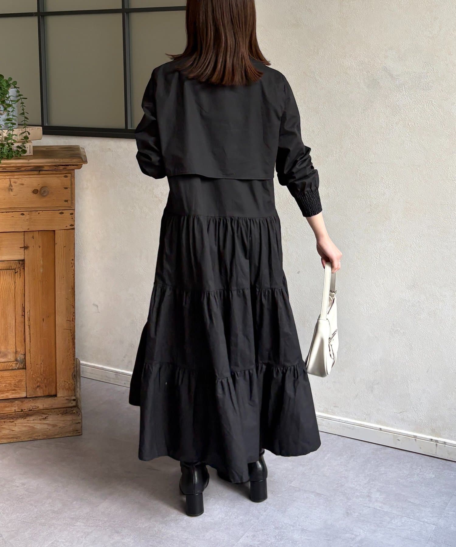 Thevon.(ゼヴォン) シャーリングネックティアードワンピース