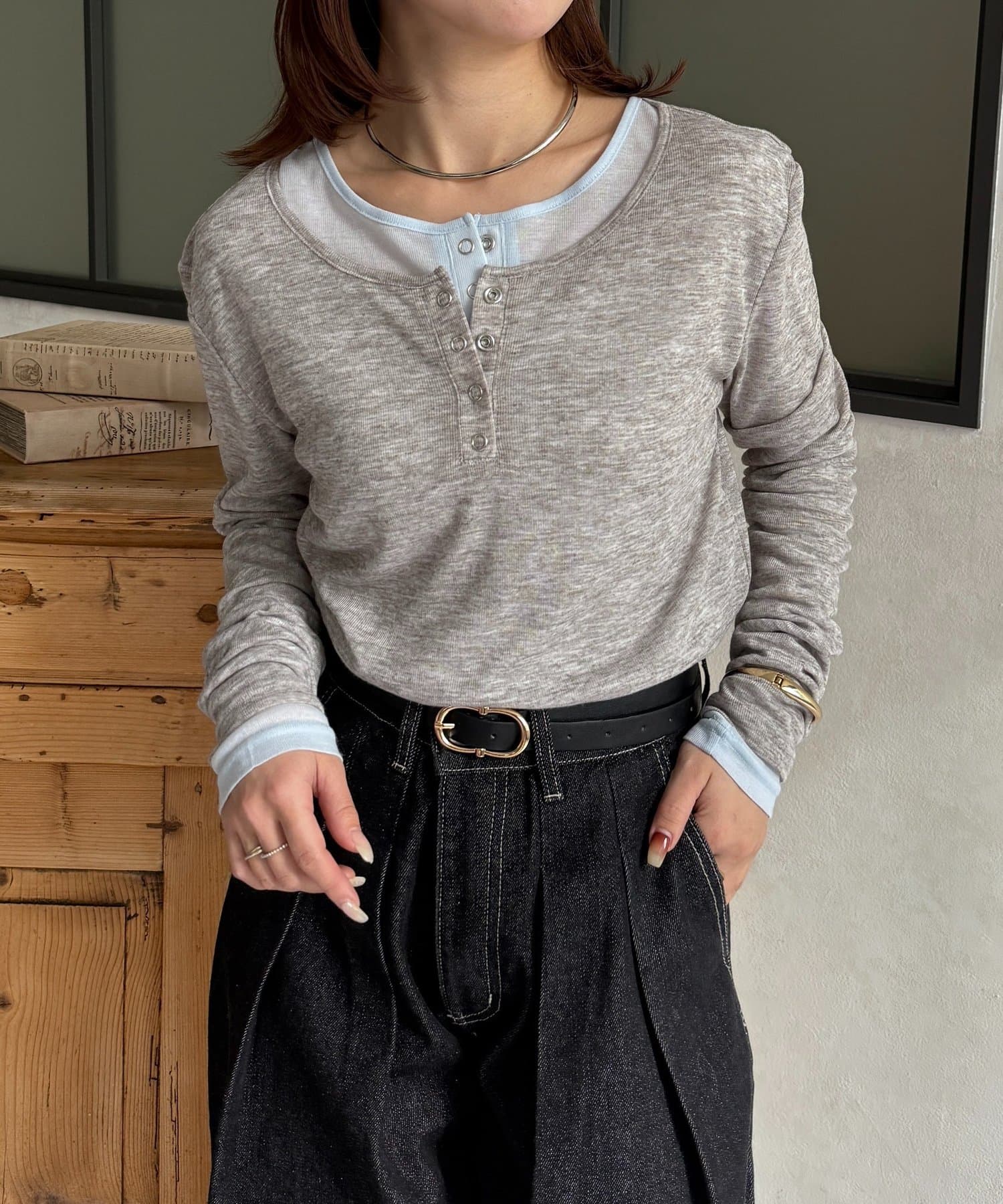 Thevon.(ゼヴォン) シアーリブヘンリーネックプルオーバー