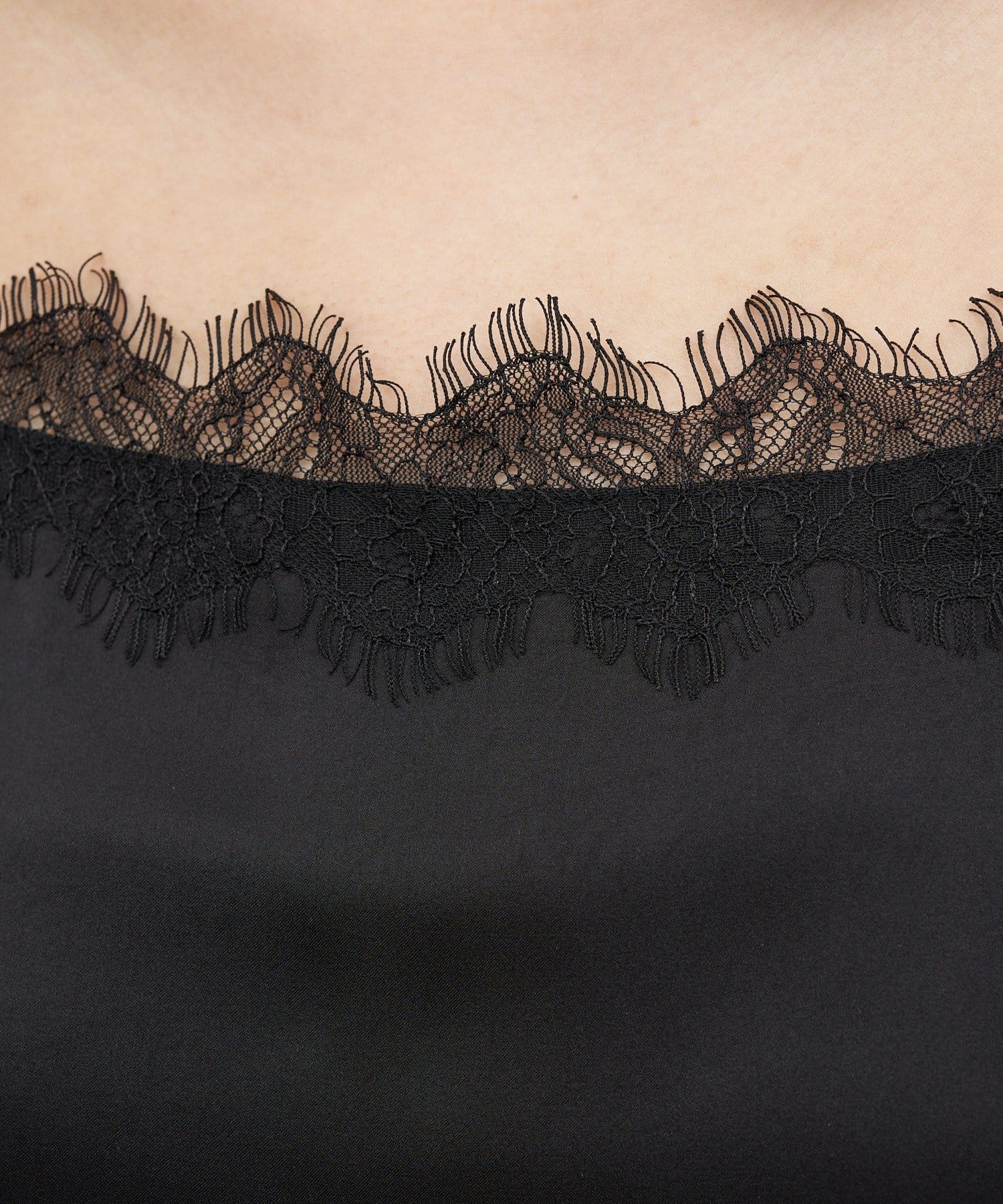 GALLARDAGALANTE(ガリャルダガランテ) サテンレースキャミ