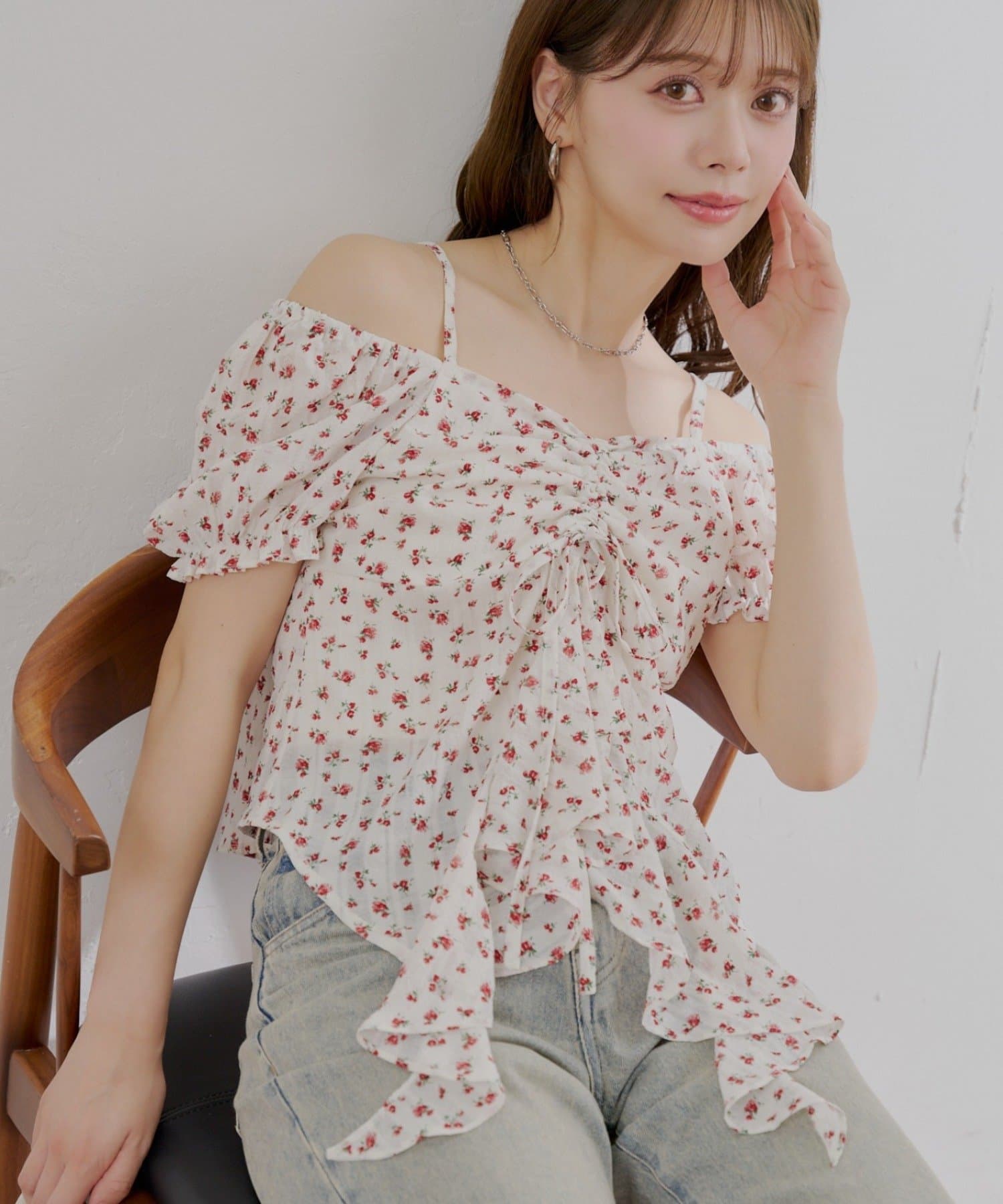 OUTLET(アウトレット) 【Chico】２wayパフスリーブドロップフリルブラウス