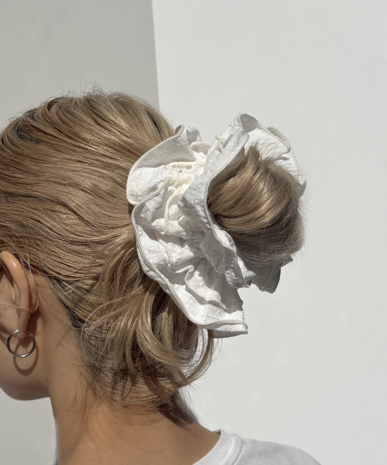 Lattice(ラティス) ストライプレースシュシュ