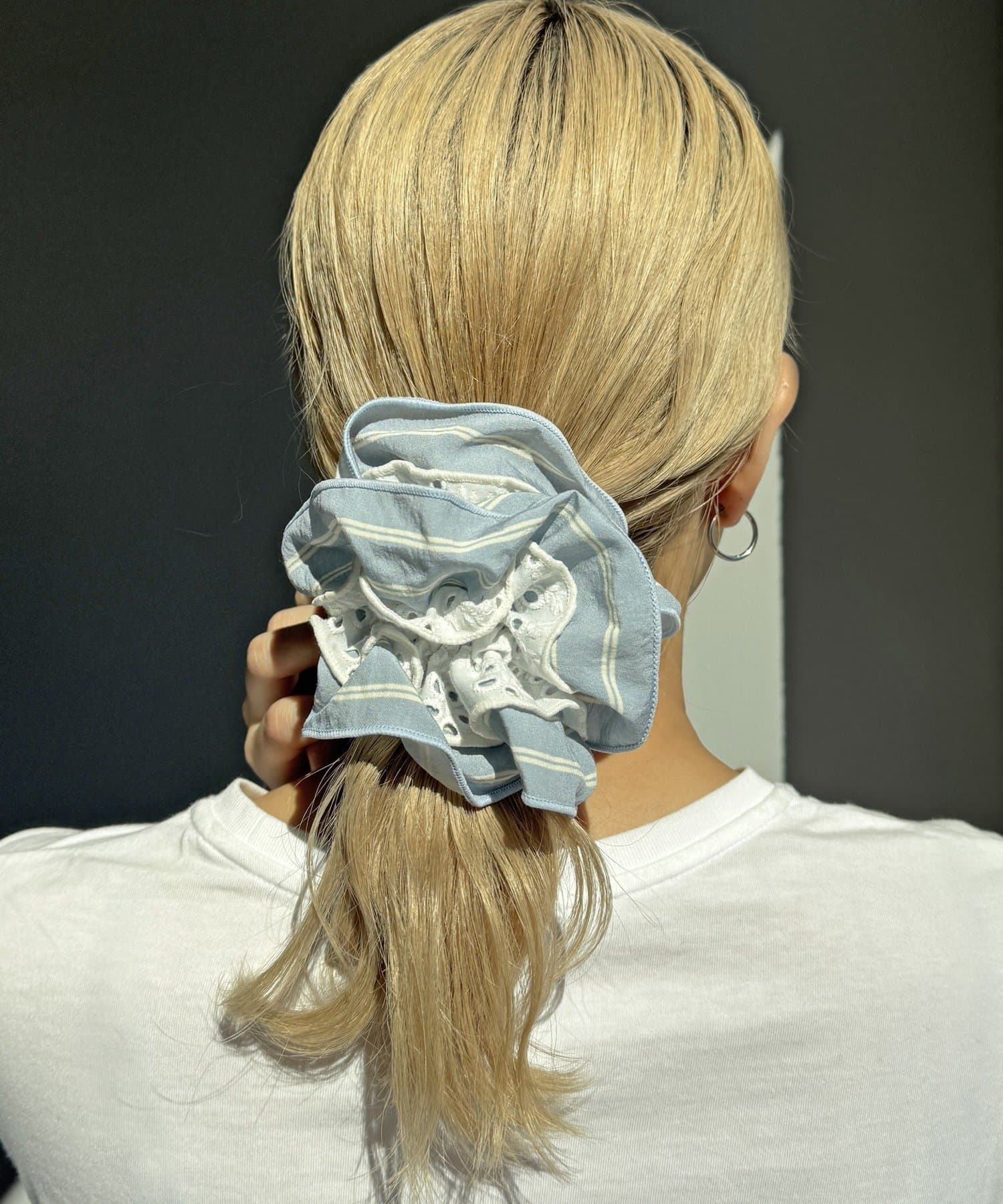 Lattice(ラティス) ストライプレースシュシュ