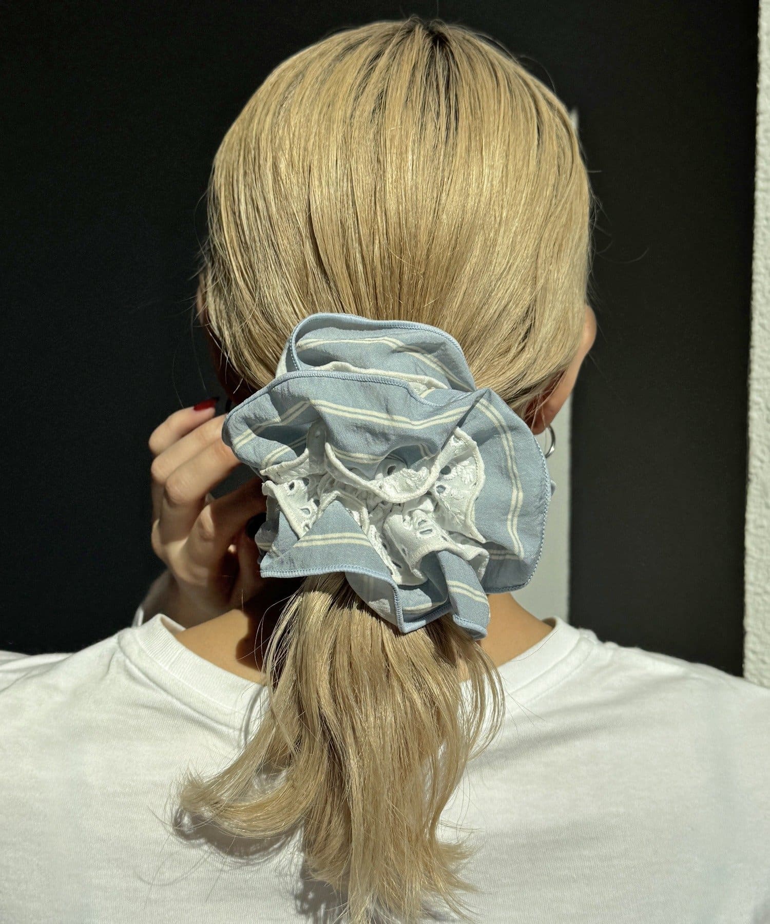 Lattice(ラティス) ストライプレースシュシュ