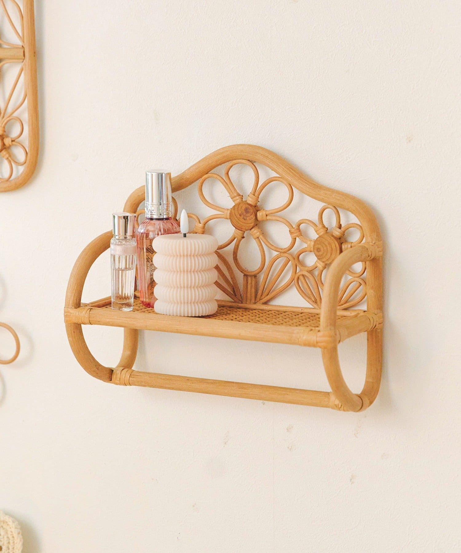 salut!(サリュ) ラタンフラワーウォールシェルフ／mignon