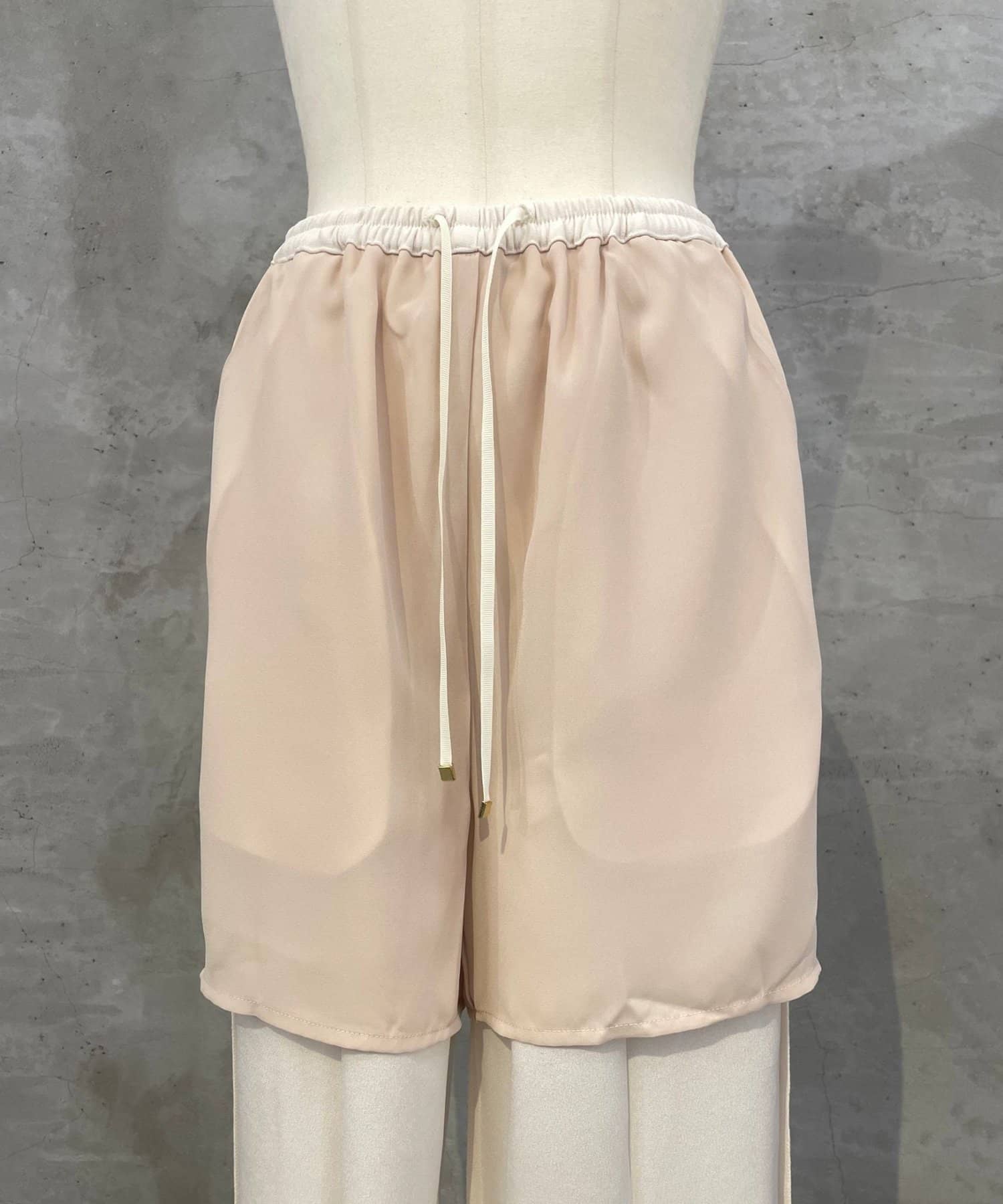 BEARDSLEY(ビアズリー) 《3/28(土)12時予約開始》バックサテンイージーパンツ《LIVETART》