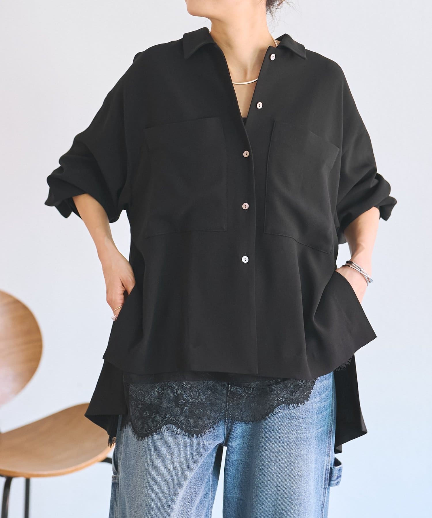 BEARDSLEY(ビアズリー) 《3/28(土)12：00予約開始》バックサテンフレアシャツ《LIVETART》