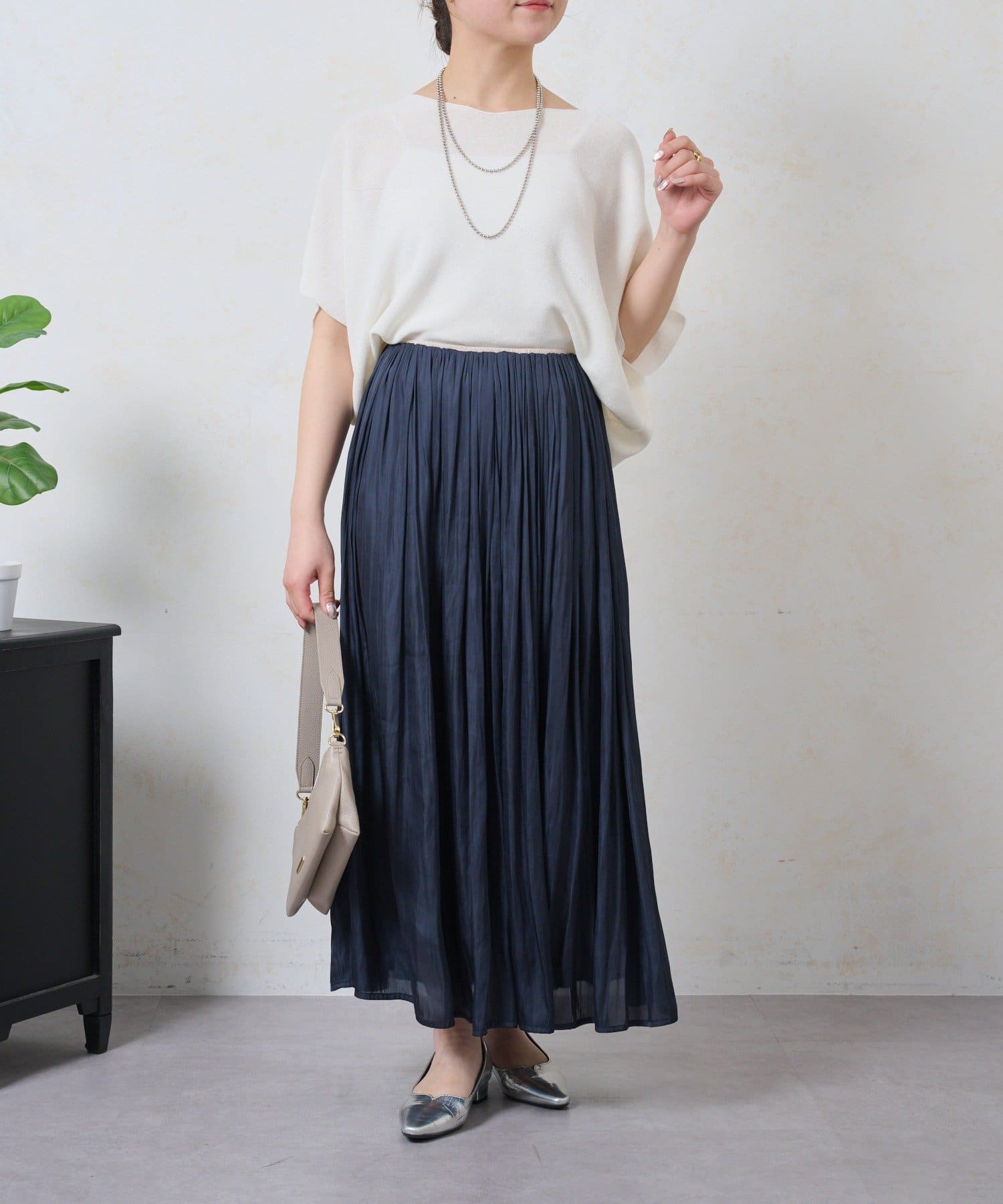 Jena　espace merveilleux(ジェナ　エスパスメルヴェイユ) 細ラインフレアスカート