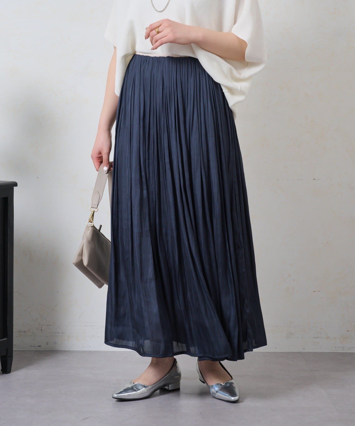 Jena　espace merveilleux(ジェナ　エスパスメルヴェイユ) 細ラインフレアスカート