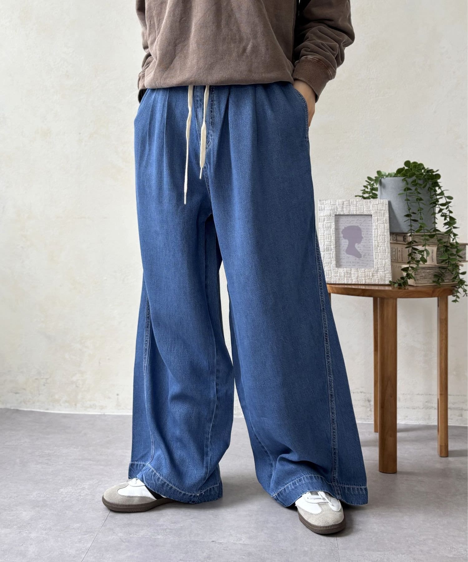 LOCUST(ローカスト) 【快適・スタイルアップ】デニムイージーパンツ