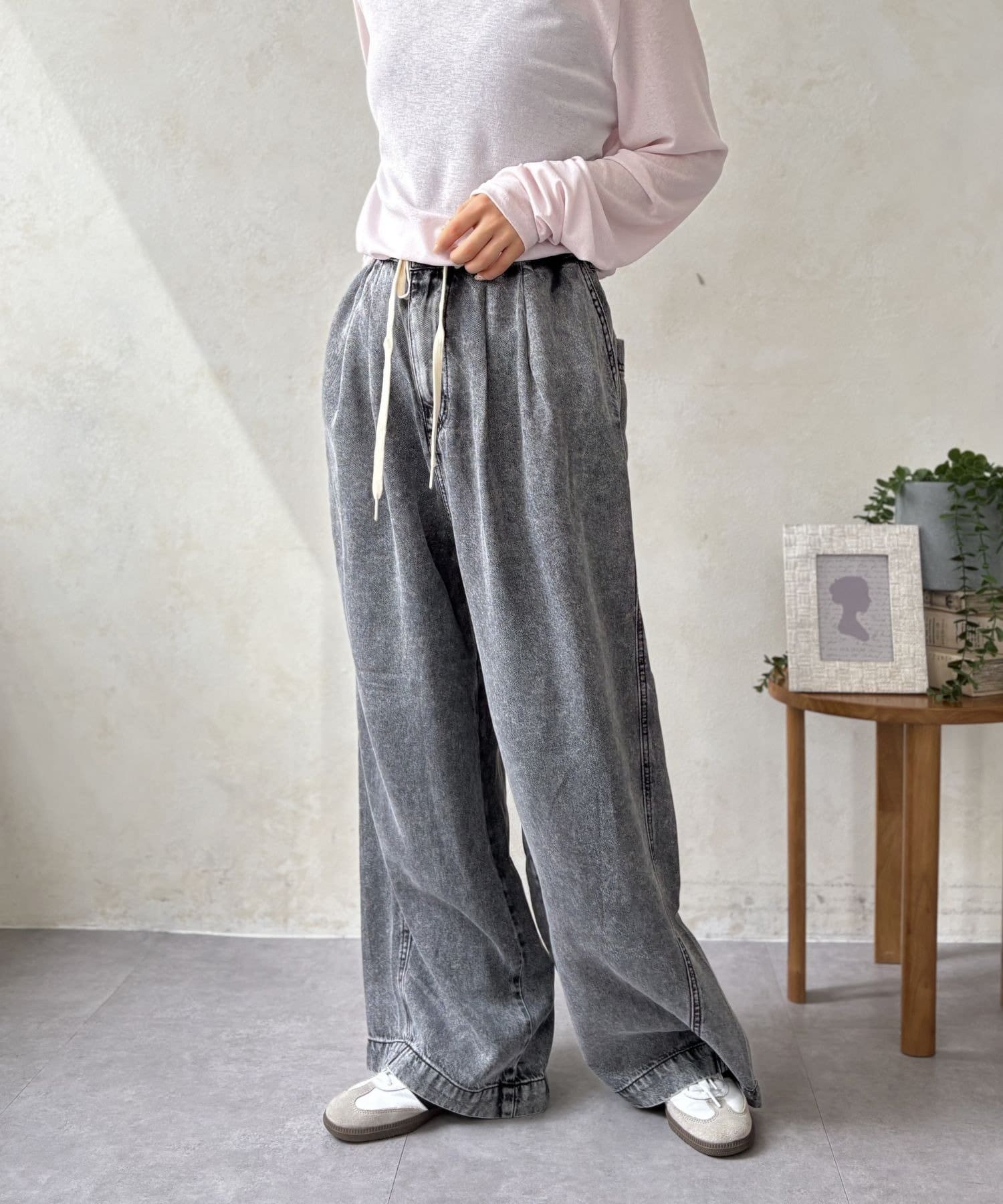 LOCUST(ローカスト) 【快適・スタイルアップ】デニムイージーパンツ