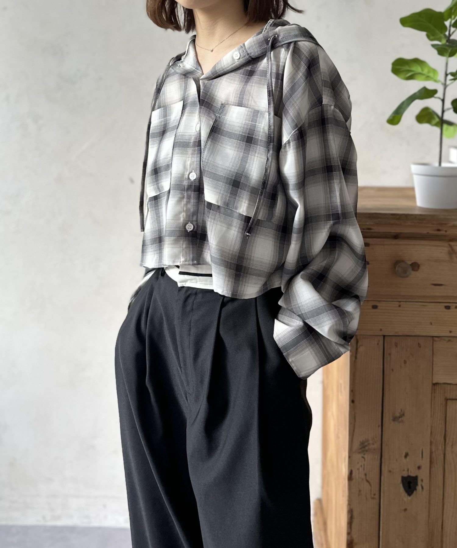 LOCUST(ローカスト) 【シアー素材】フードチェックショートシャツ　