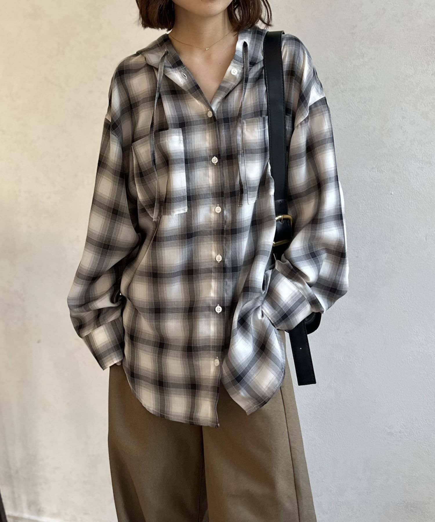 LOCUST(ローカスト) 【シアー素材】フードチェックロングシャツ