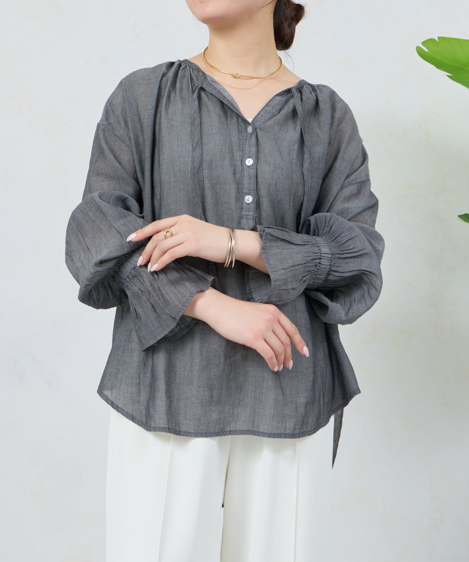 Jena　espace merveilleux(ジェナ　エスパスメルヴェイユ) シアーデニムコットンブラウス