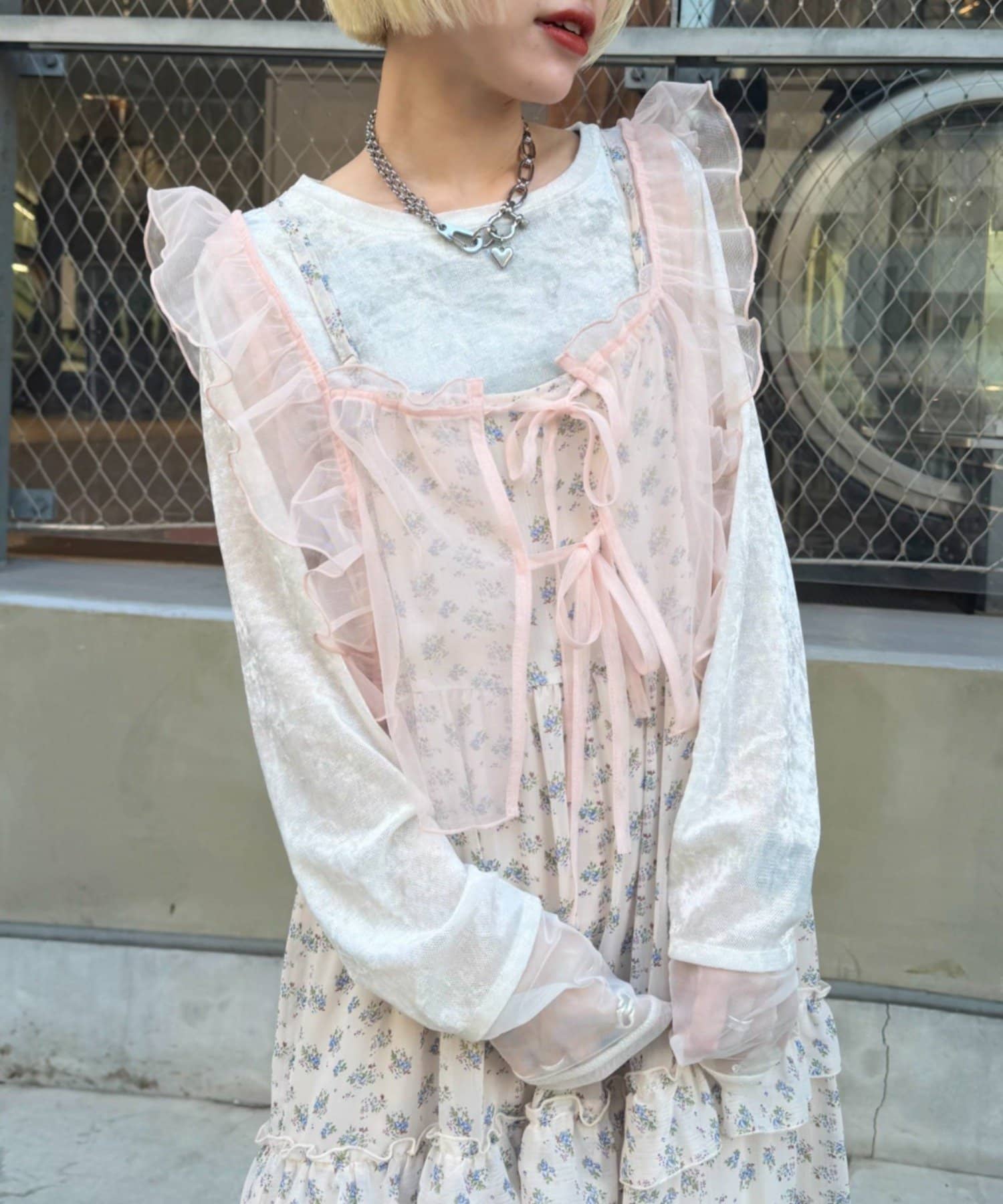 w closet(ダブルクローゼット) フリルチュールベスト