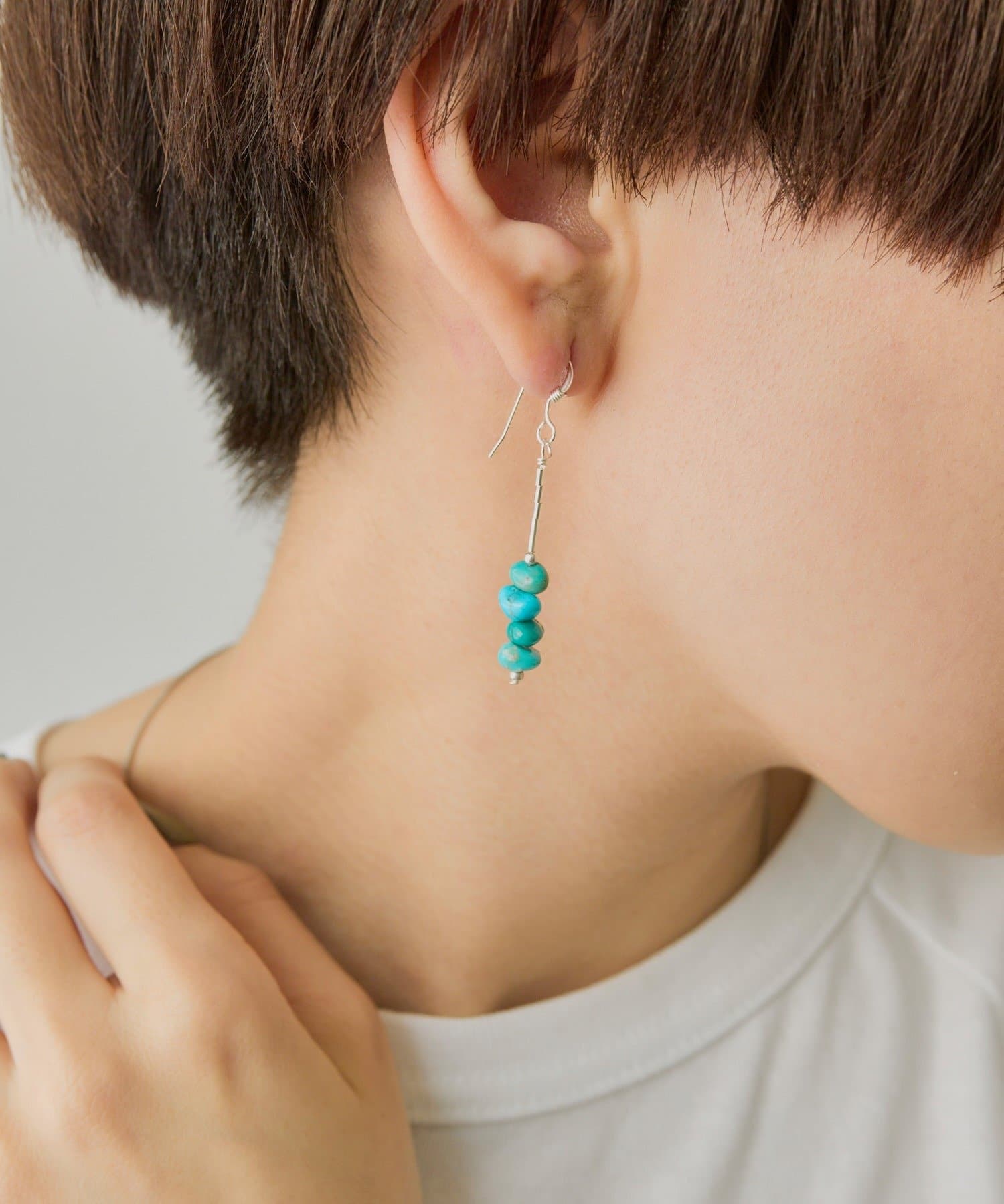 ear PAPILLONNER(イア パピヨネ) 《スターリングシルバー使用》ナゲットターコイズピアス