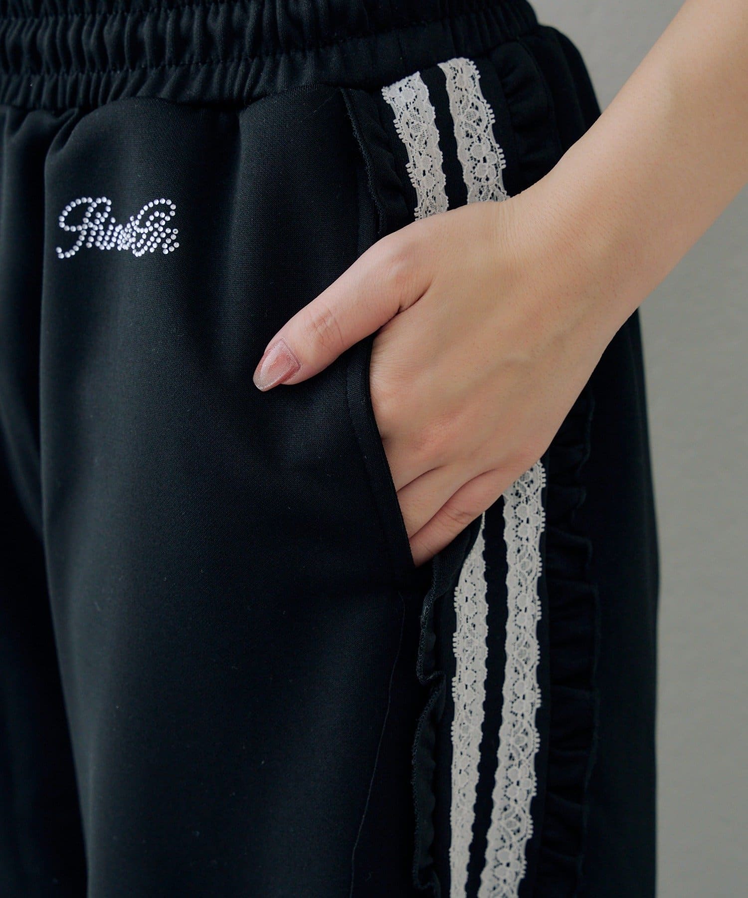 NICE CLAUP / OLIVE des OLIVE OUTLET(ナイスクラップ  / オリーブ デ オリーブ アウトレット) 【continuer】【セットアップ】トラックレースパンツ