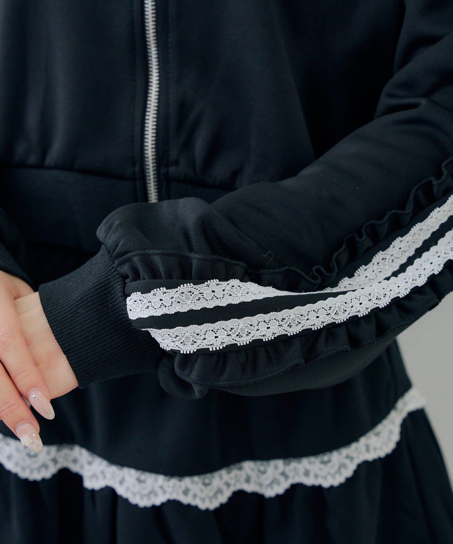 NICE CLAUP / OLIVE des OLIVE OUTLET(ナイスクラップ  / オリーブ デ オリーブ アウトレット) 【continuer】【セットアップ】トラックレースパーカー