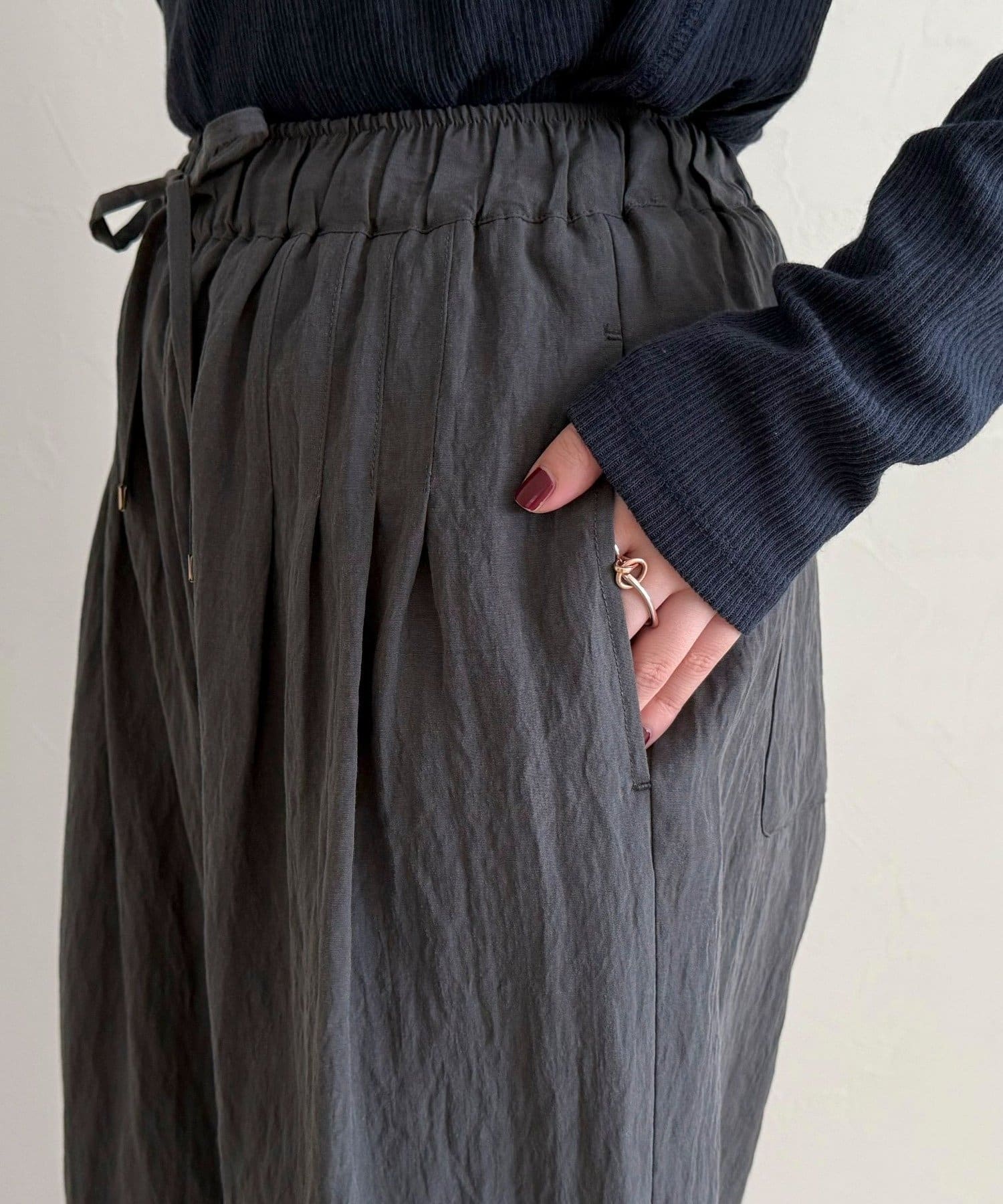 FREDY & GLOSTER(フレディ アンド グロスター) こなれワッシャータックイージーパンツ