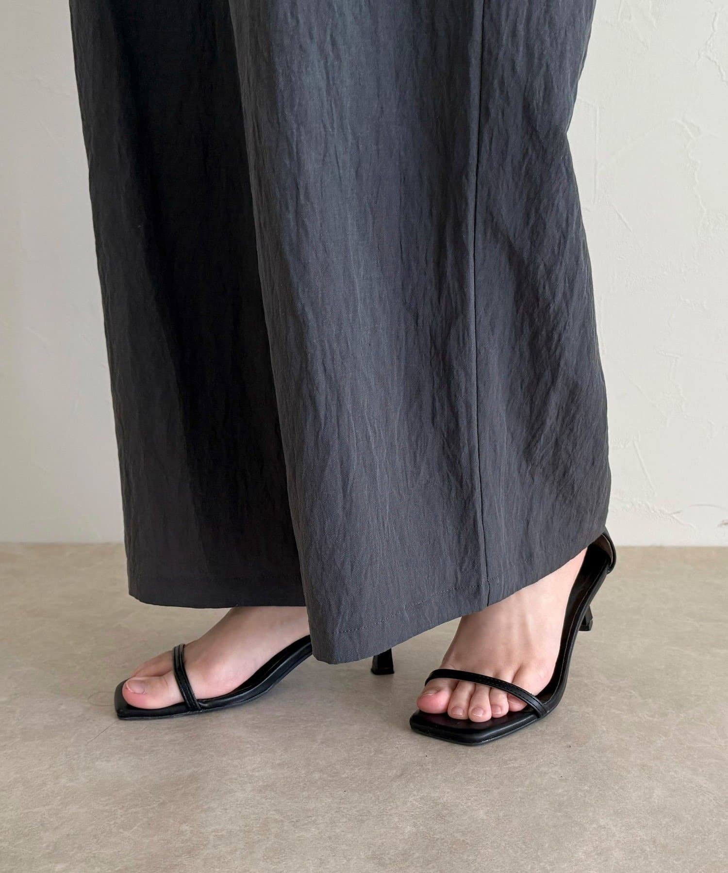 FREDY & GLOSTER(フレディ アンド グロスター) こなれワッシャータックイージーパンツ