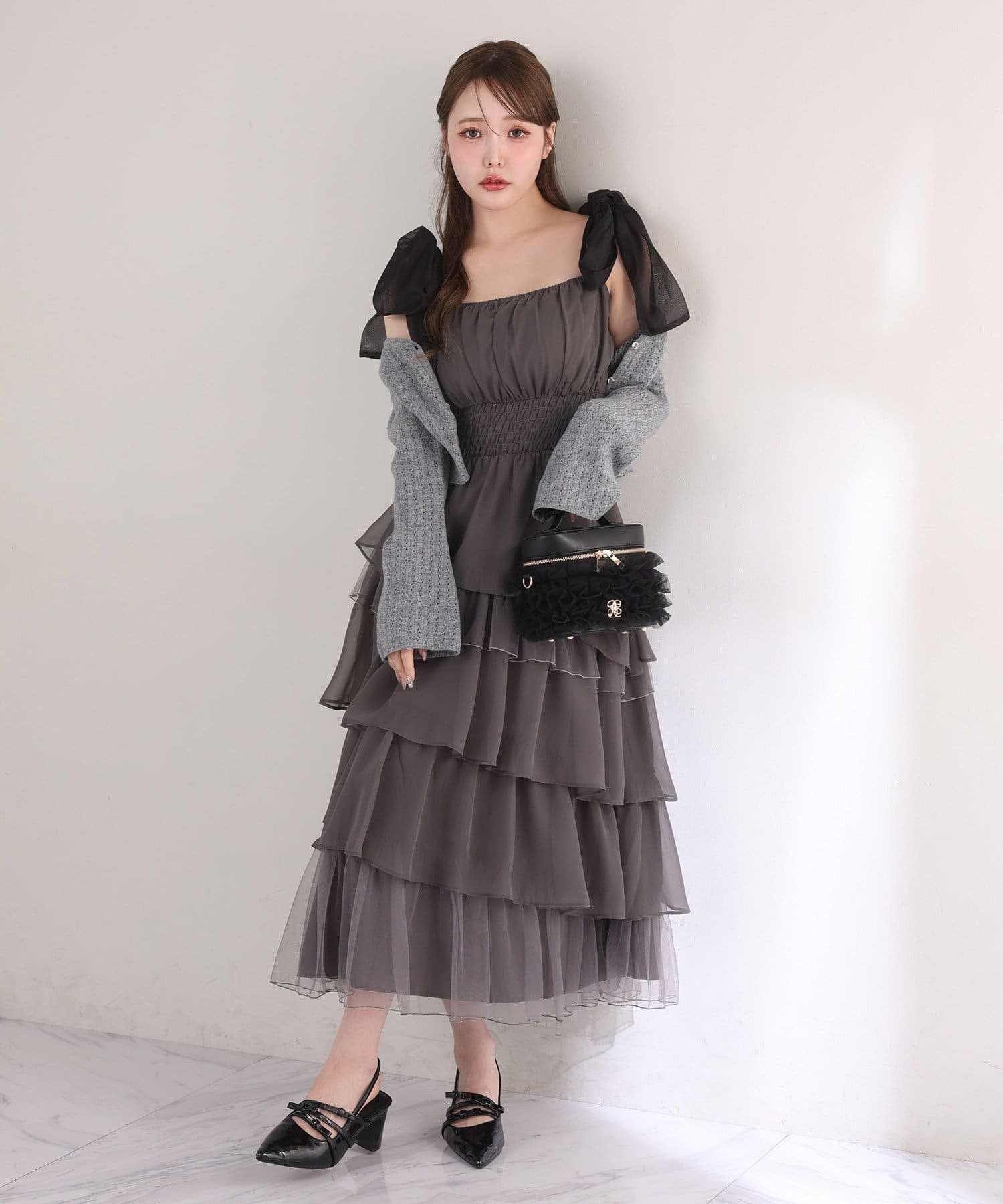 one after another NICE CLAUP(ワンアフターアナザー ナイスクラップ) チュールフリルバニティバッグ