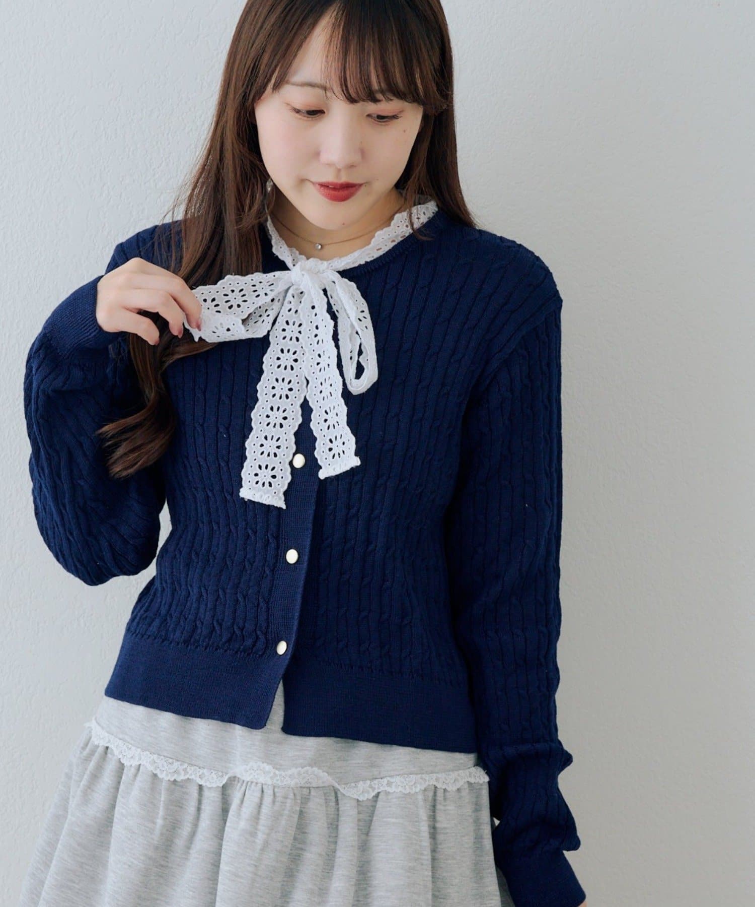 NICE CLAUP / OLIVE des OLIVE OUTLET(ナイスクラップ  / オリーブ デ オリーブ アウトレット) 【RMAF】レースボウタイ付カーディガン