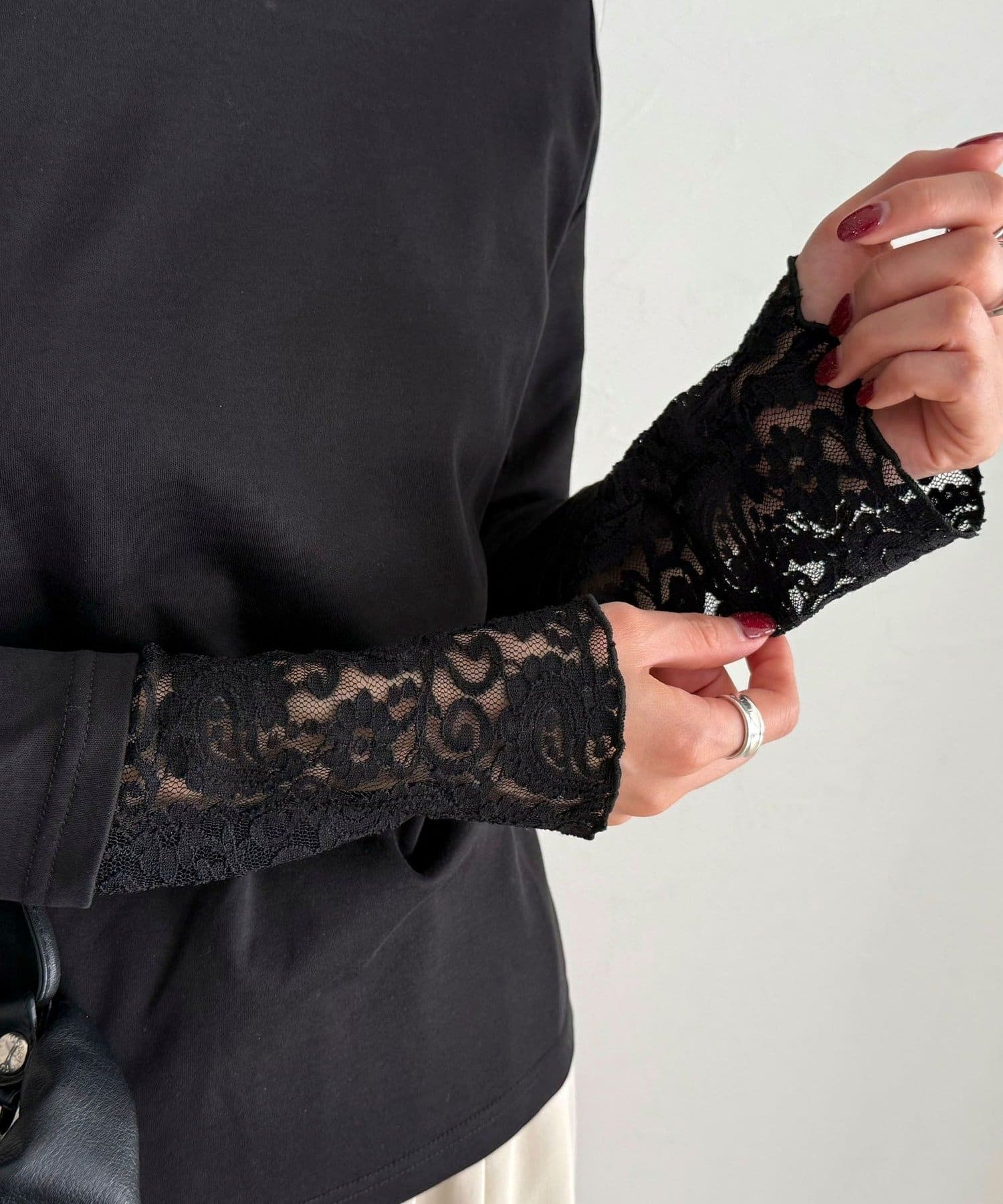 FREDY & GLOSTER(フレディ アンド グロスター) 【1枚でもレイヤードでも◎】レーススリーブ衿フリルロンTシャツ