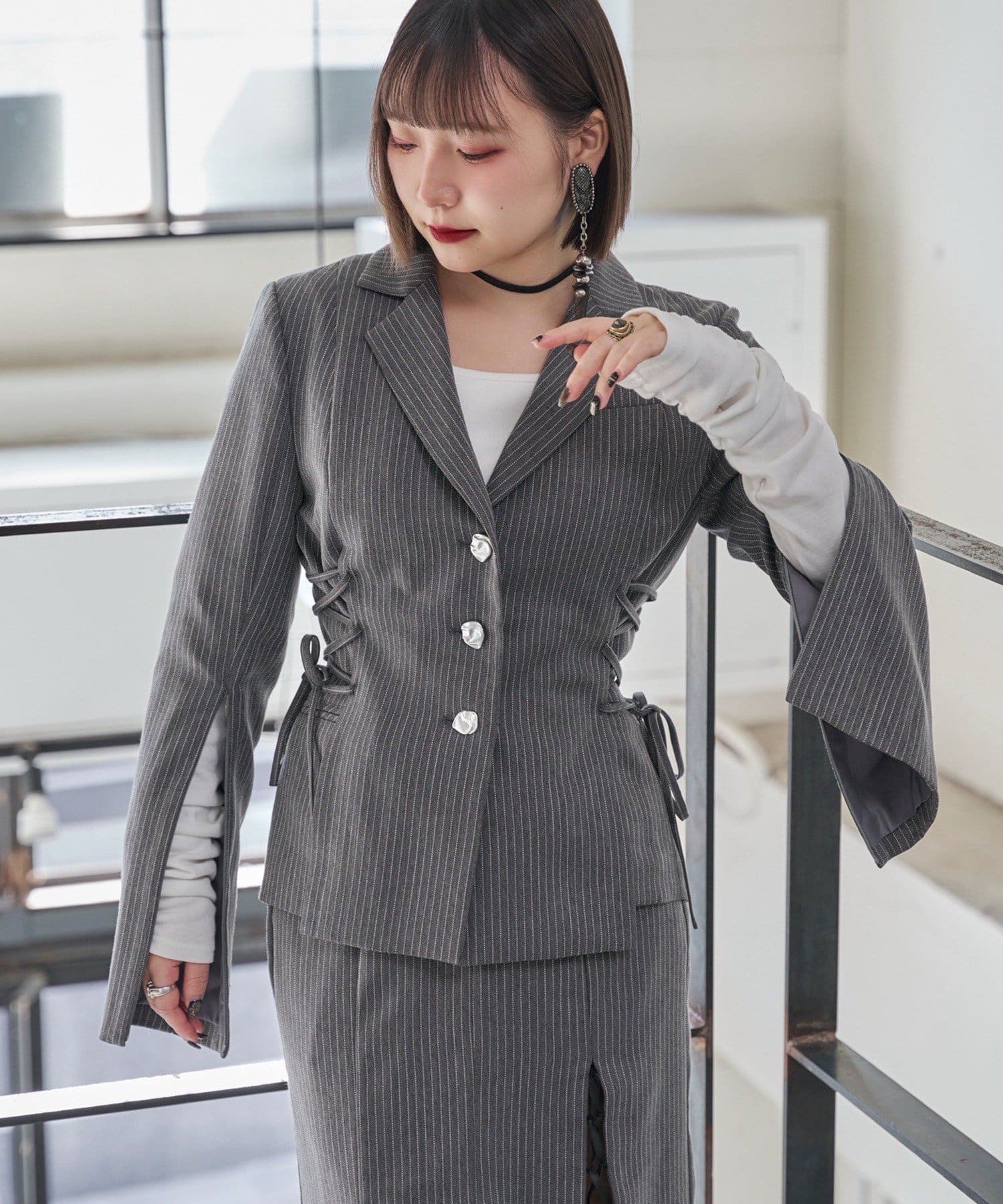 Remind me and forever(リマインドミーアンドフォーエバー) 【Mavie..7】サイドレースUPジャケット