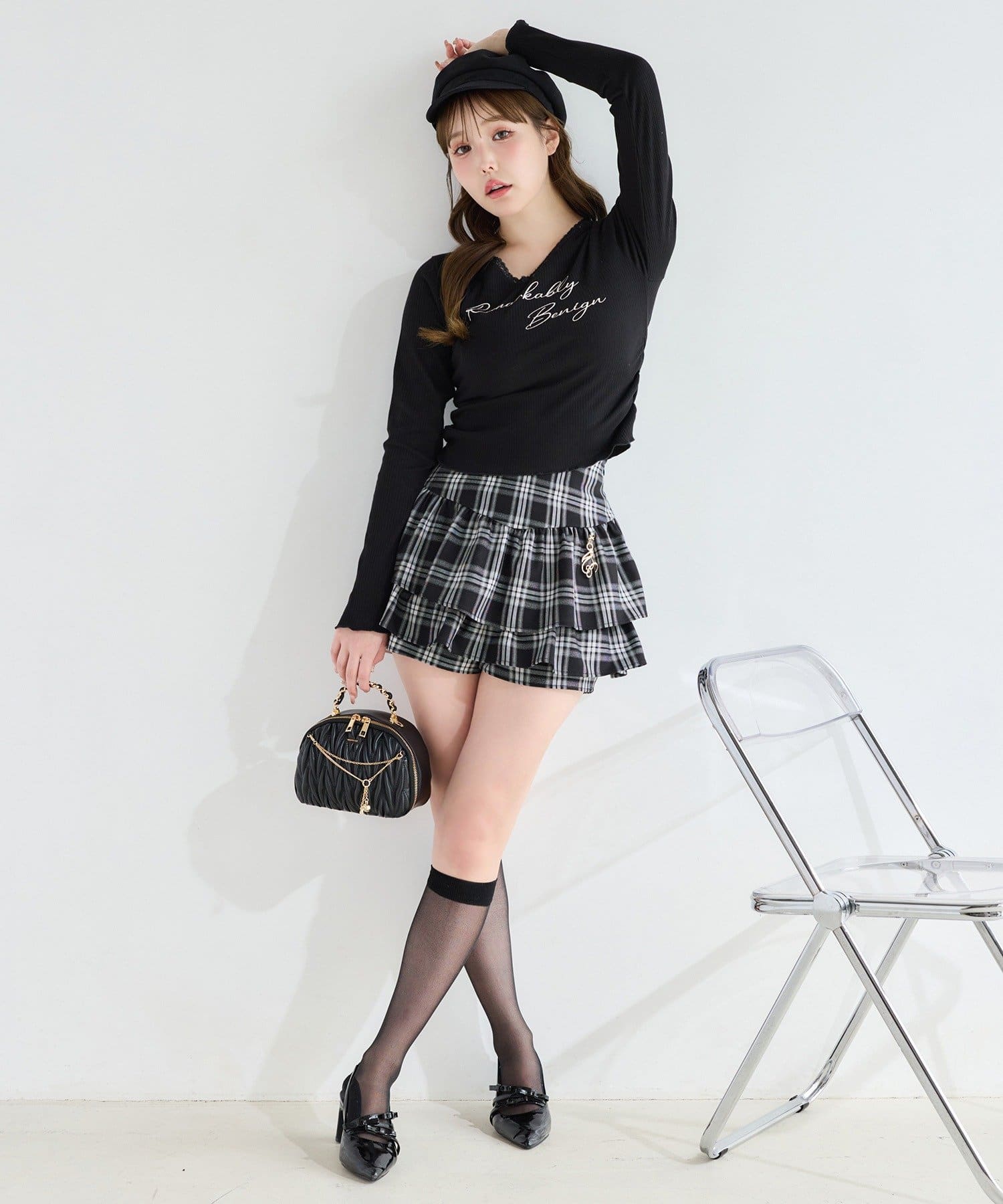 one after another NICE CLAUP(ワンアフターアナザー ナイスクラップ) チャームベルト付きティアードミニスカパン