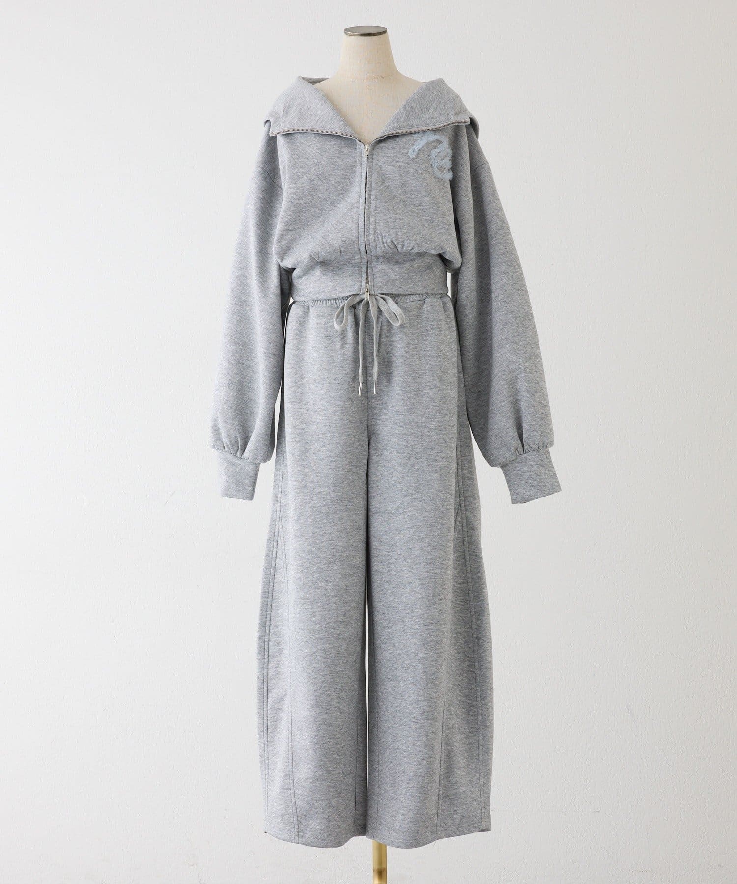 one after another NICE CLAUP(ワンアフターアナザー ナイスクラップ) チュールロゴパーカー