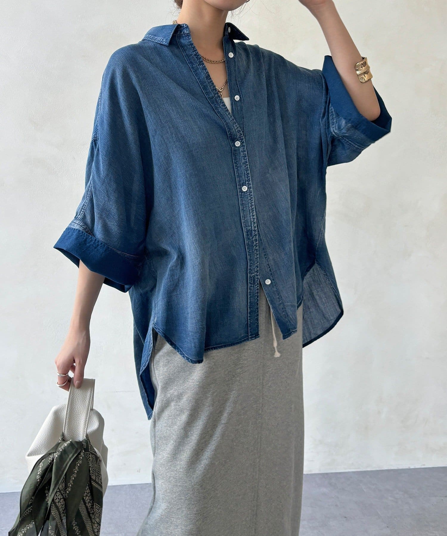 DOUDOU(ドゥドゥ) シアーデニムビッグカフスドルマンシャツ