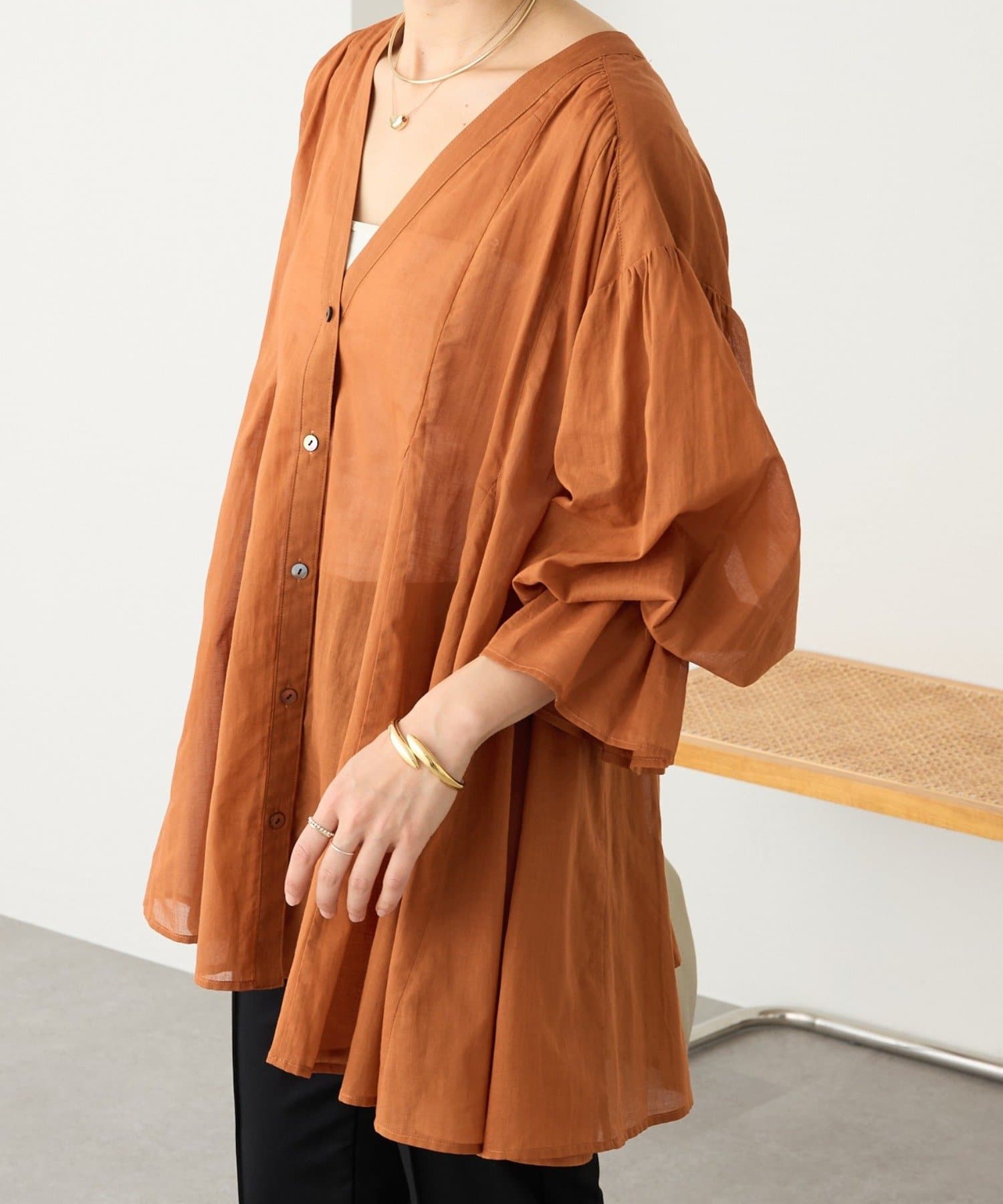 RIVE DROITE(リヴドロワ) 予約【着映え】コットンペプラムギャザーブラウス/5月下旬お届け予定