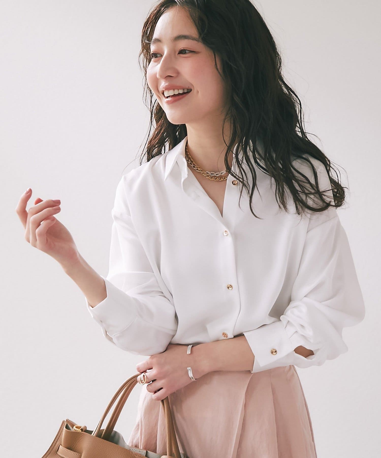 La boutique BonBon(ラブティックボンボン) サテンシャツ