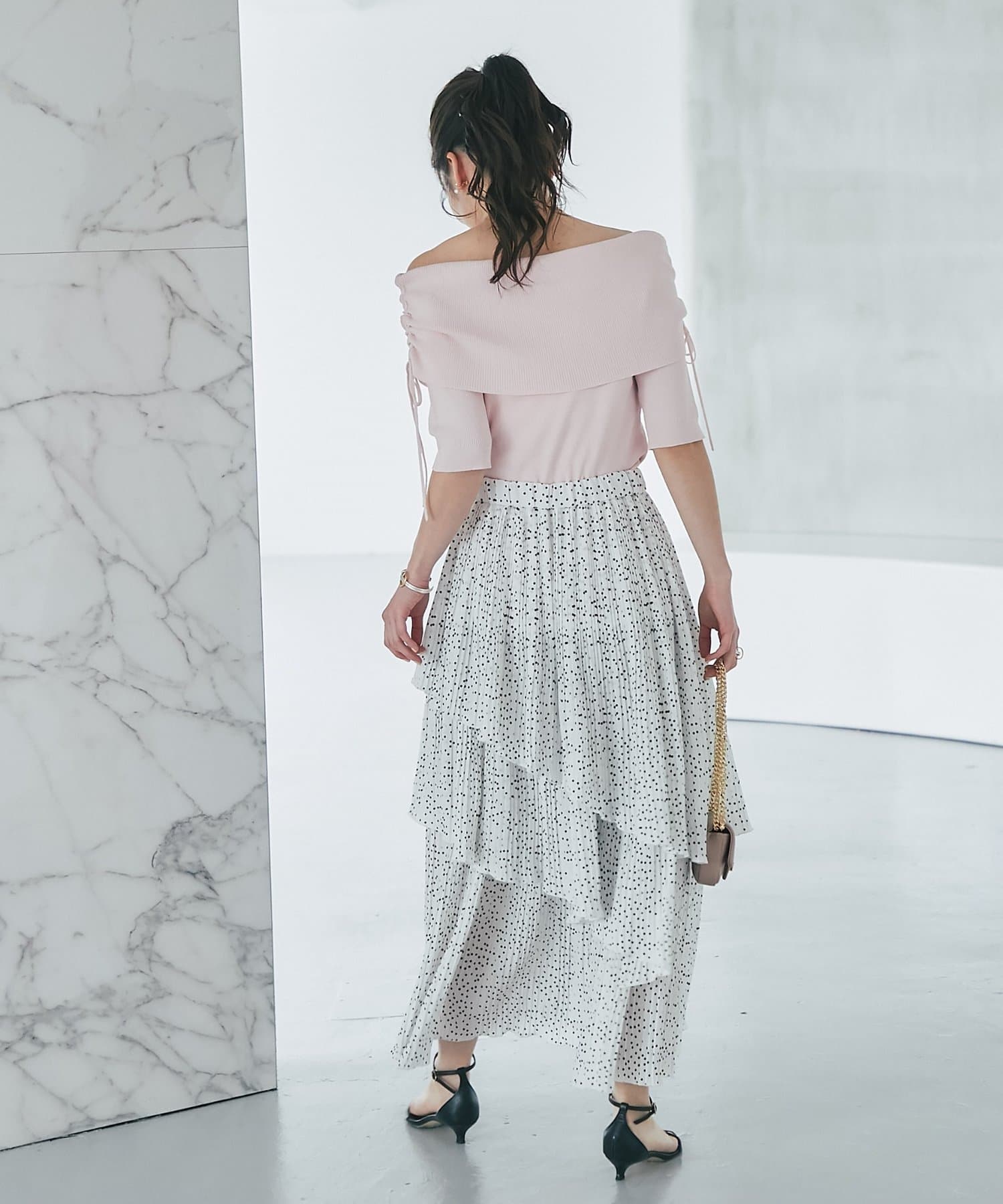 La boutique BonBon(ラブティックボンボン) クールタッチUVオフショルリブニット