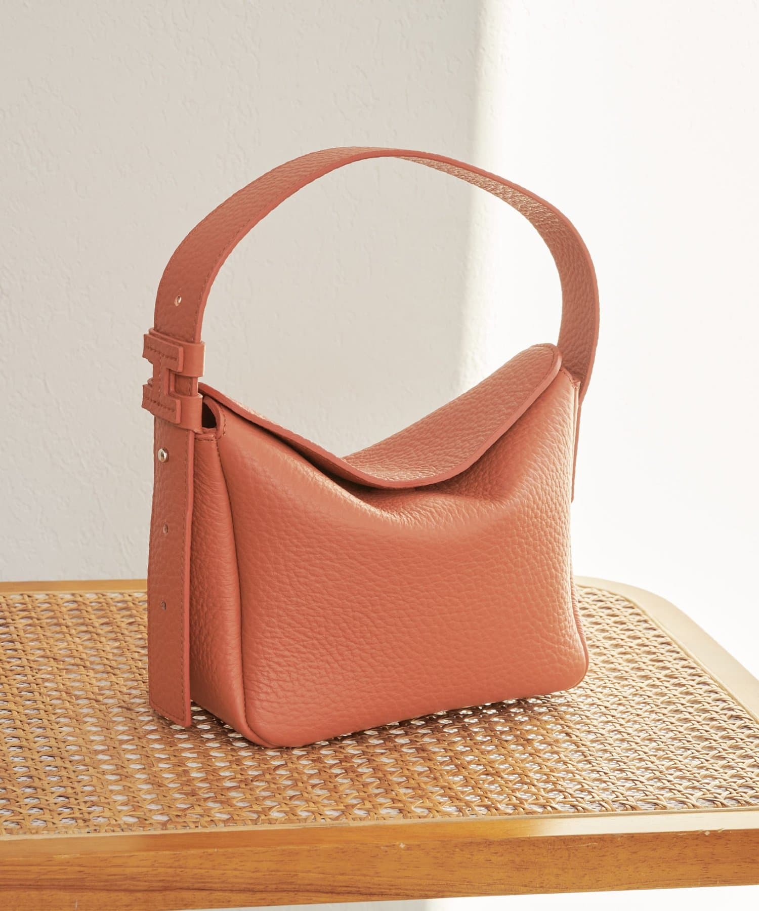 IACUCCI(イアクッチ) 【予約】スウォーノ ALCE