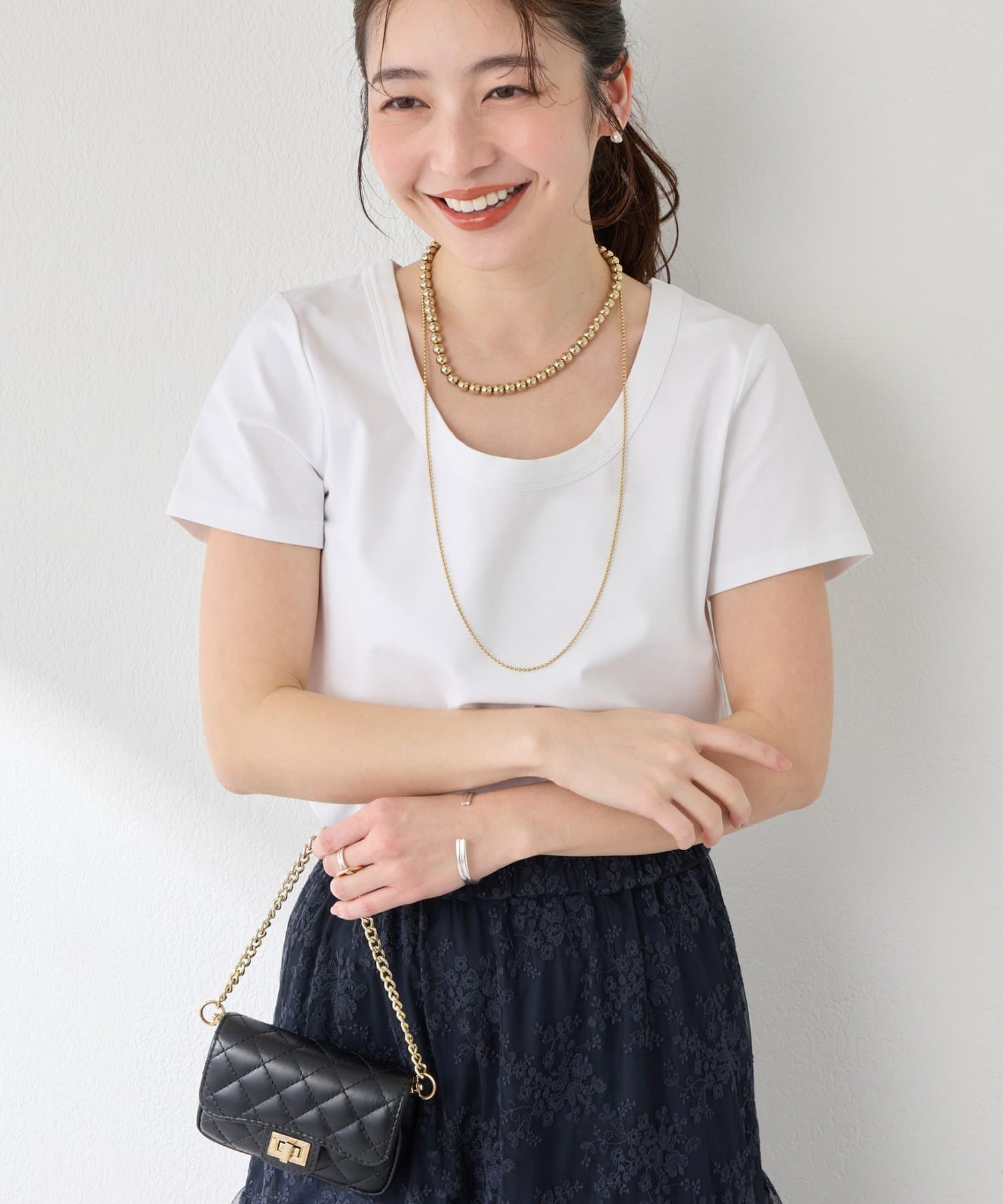 La boutique BonBon(ラブティックボンボン) UネックコンパクトTシャツ