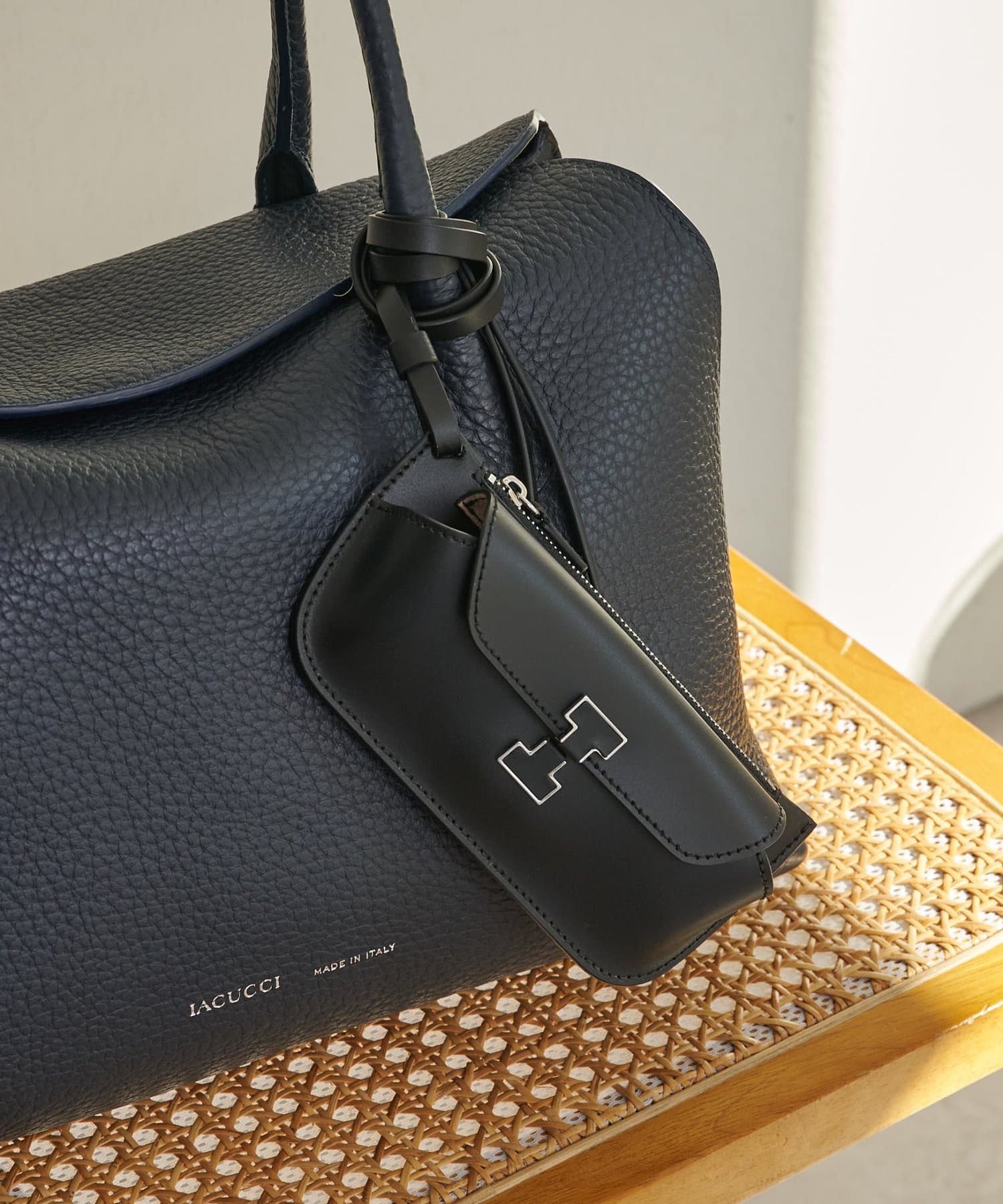 IACUCCI(イアクッチ) 【coming soon】アバ アイウェアケース RUGA