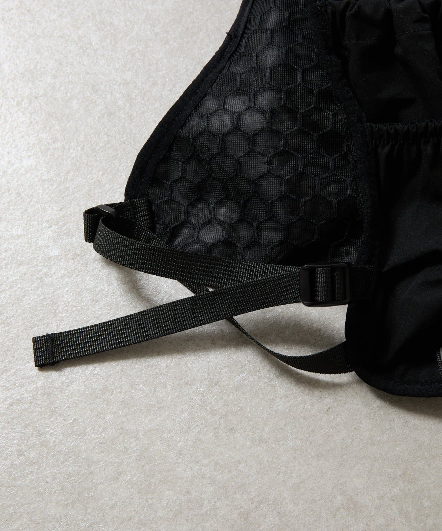 COLONY 2139(コロニー トゥーワンスリーナイン) 撥水ポケットランニングベスト