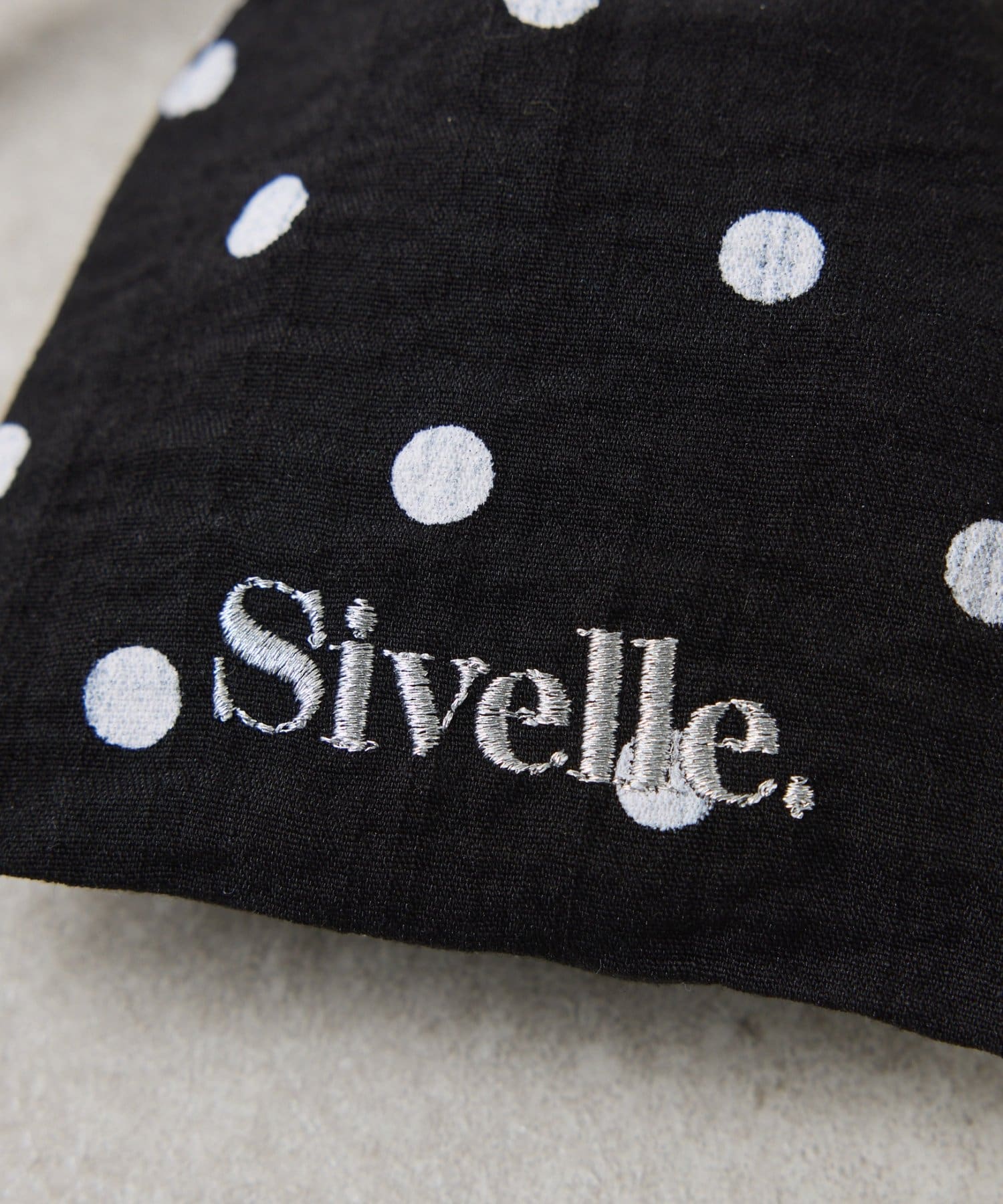 COLLAGE GALLARDAGALANTE(コラージュ ガリャルダガランテ) 【Sivelle./シヴェル】Silver925 ノットモチーフネックレス