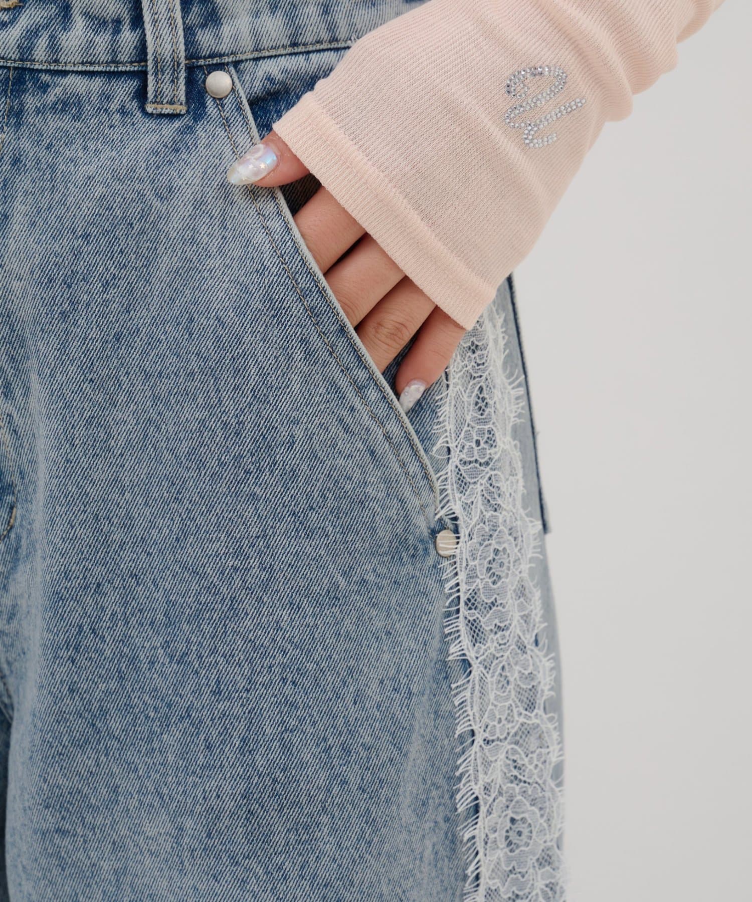 DISCOAT(ディスコート) 【umm./新型登場♡】レース使いデニムワイドパンツ