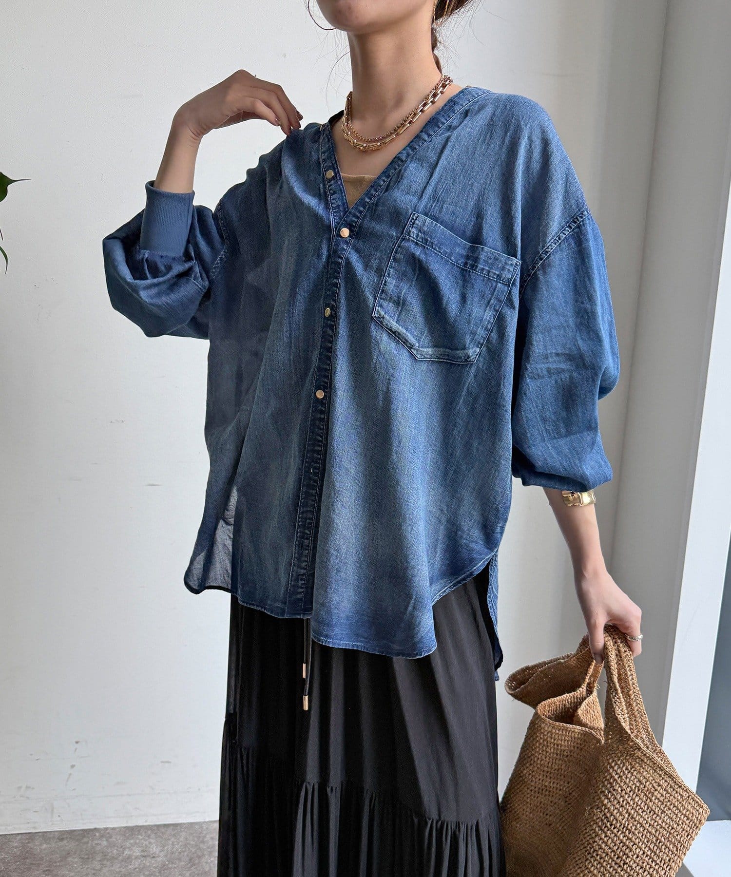 DOUDOU(ドゥドゥ) シアーデニム袖リブVVシャツ