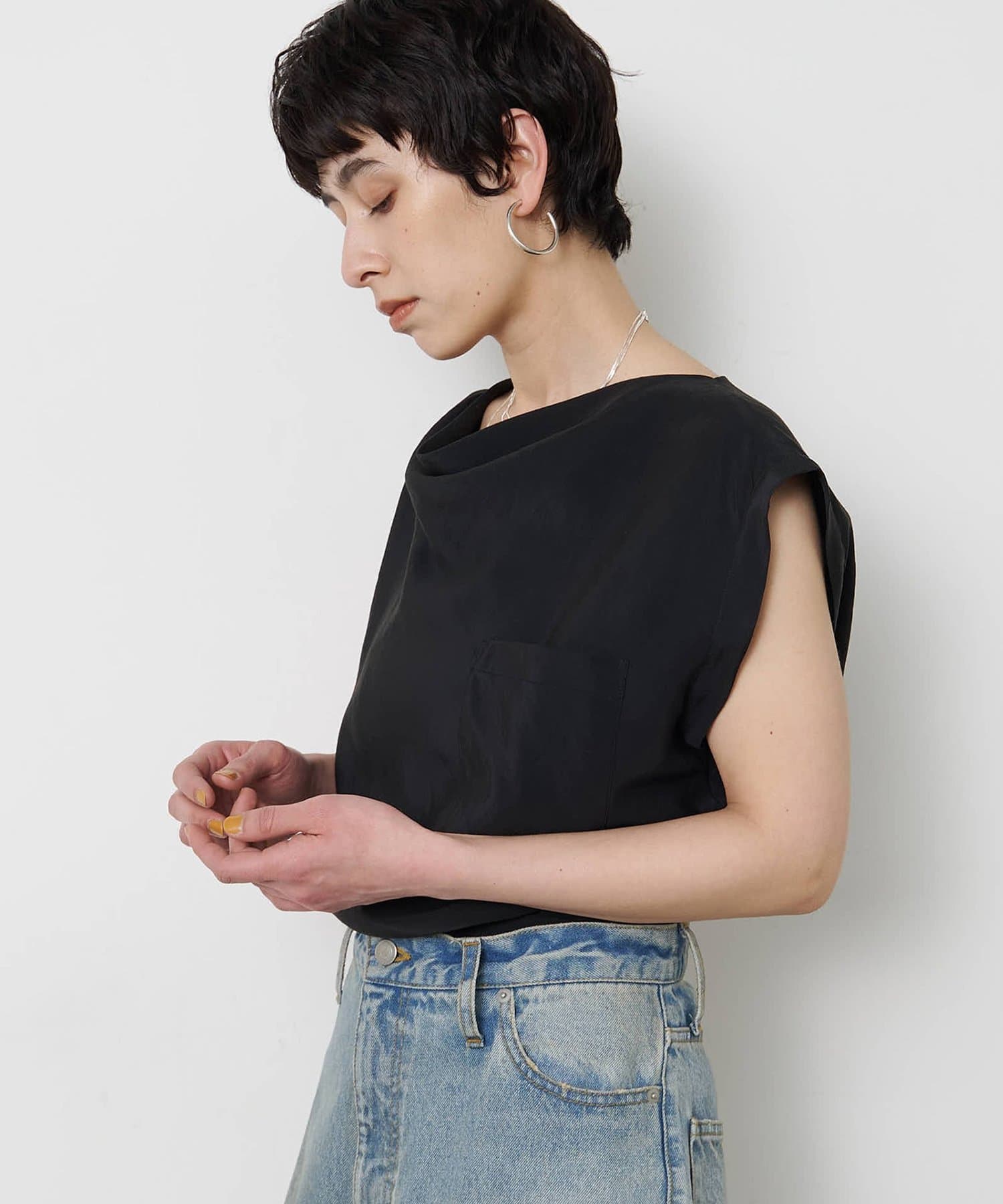 Whim Gazette(ウィム ガゼット) ドレープノースリーブブラウス