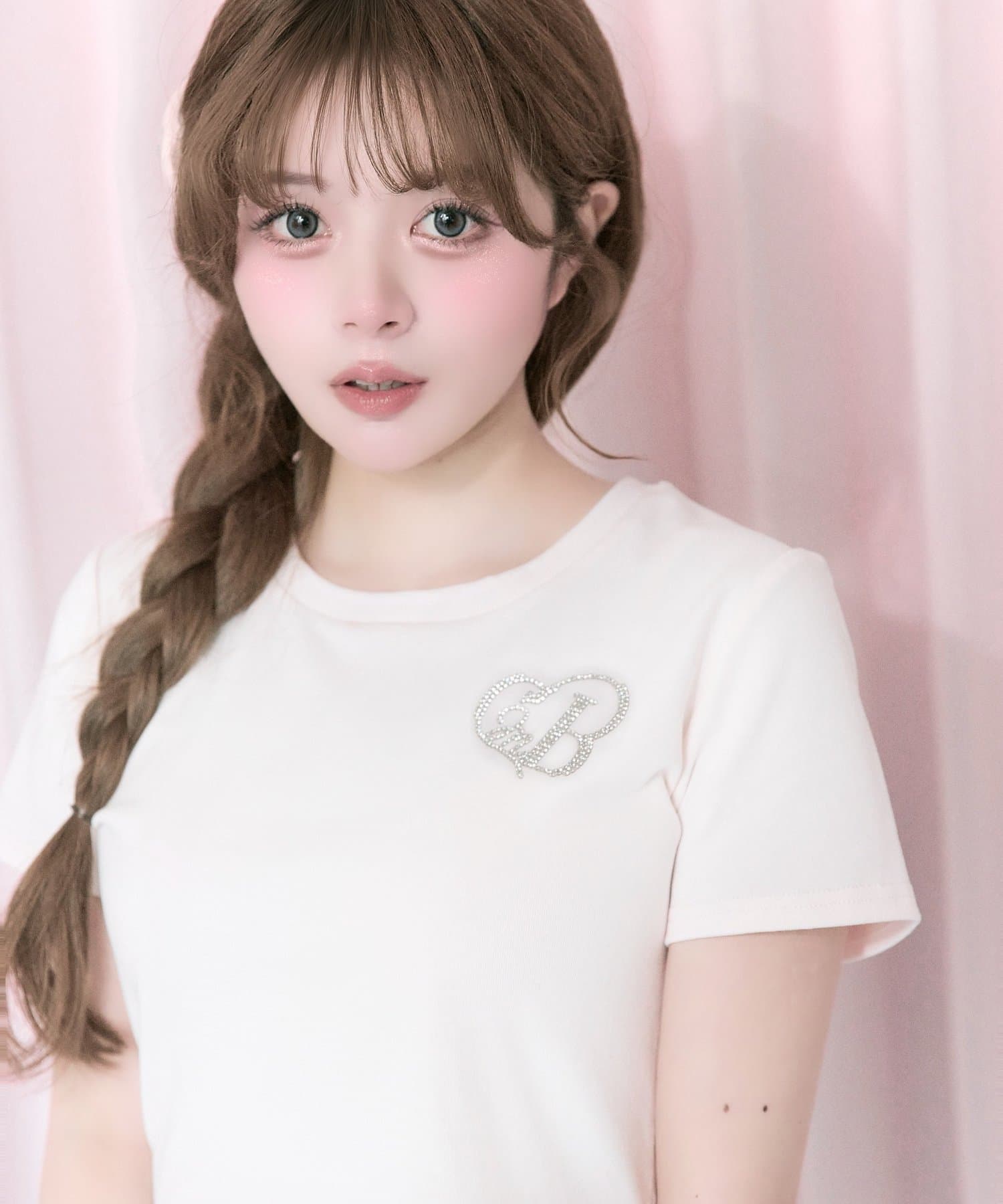 Belle Charme(ベルシャルム) Glitter Logo Crop Tee