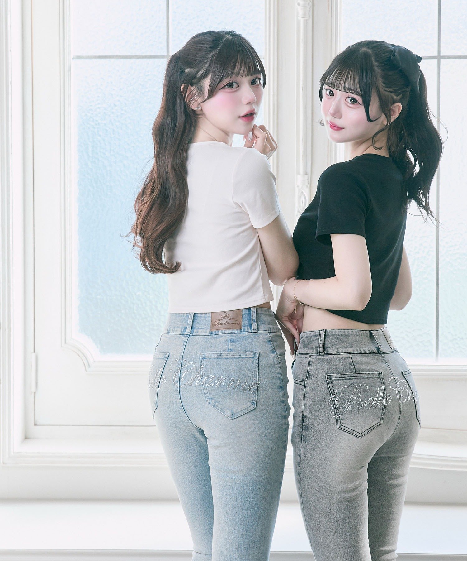 Belle Charme(ベルシャルム) Glitter Logo Crop Tee