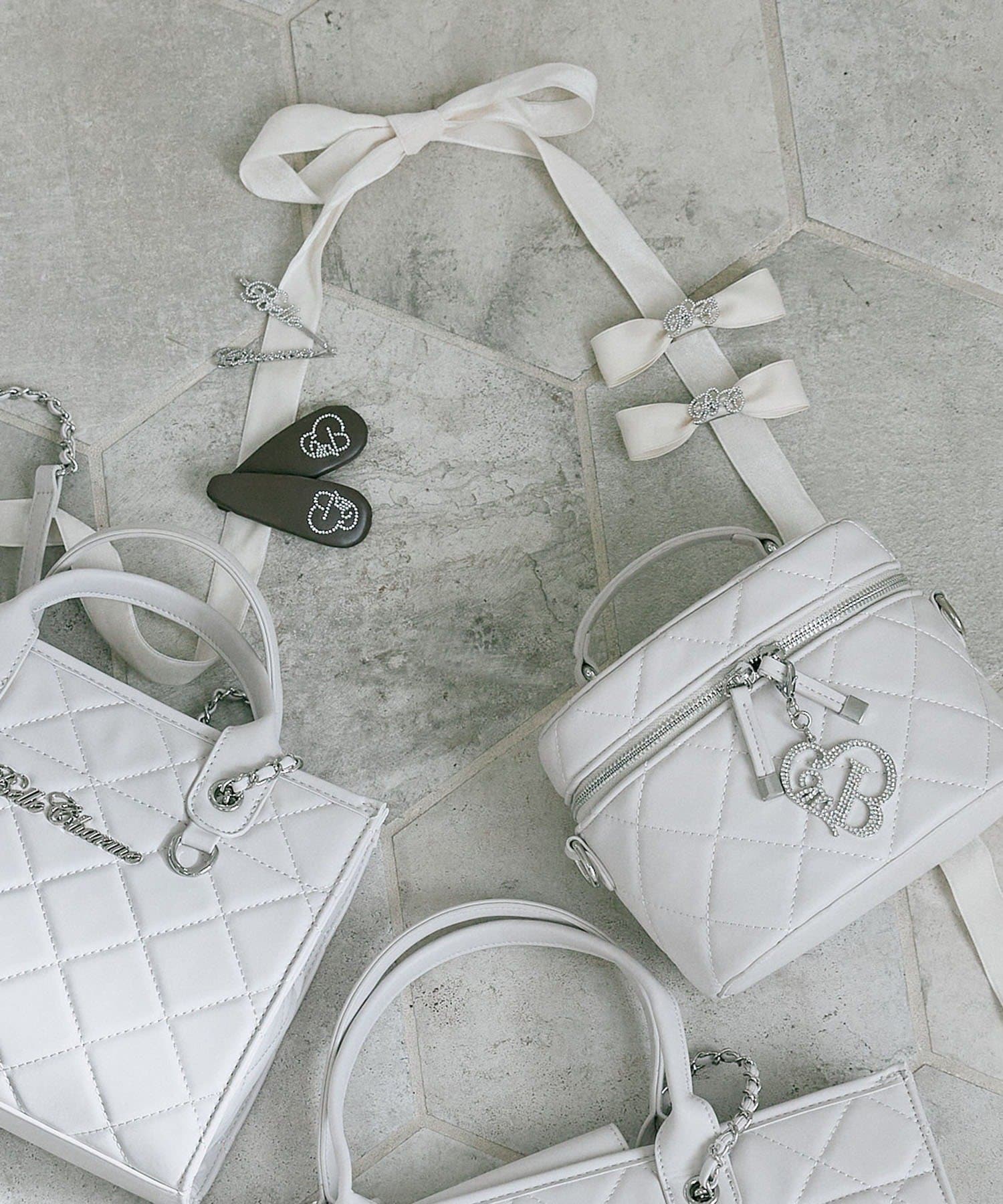 Belle Charme(ベルシャルム) Glitter Logo Hair Clip