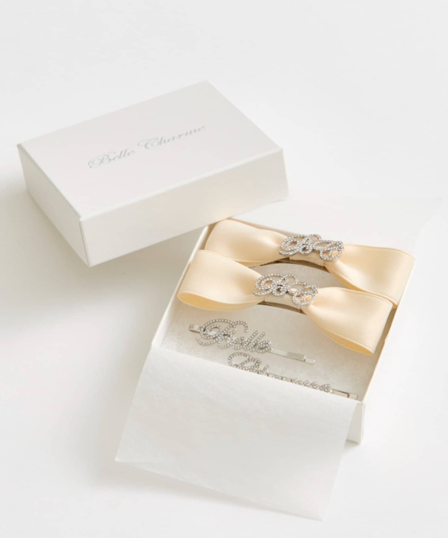 Belle Charme(ベルシャルム) Ribbon Barrette＆ Gloitter Pin Set