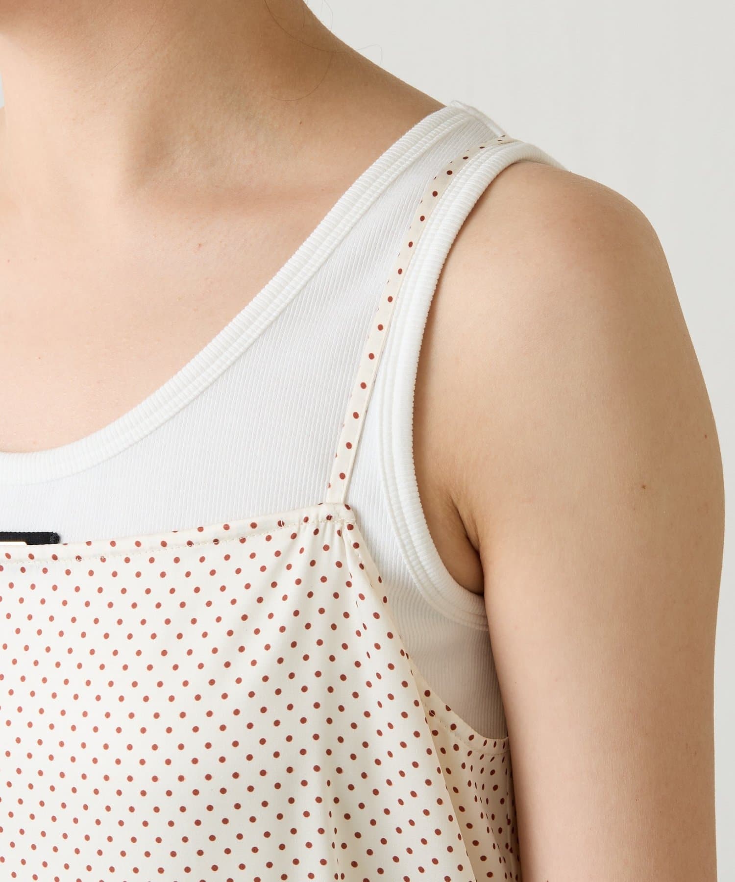 COLLAGE GALLARDAGALANTE(コラージュ ガリャルダガランテ) 【トレンドアイテム】レース付ドットキャミソール