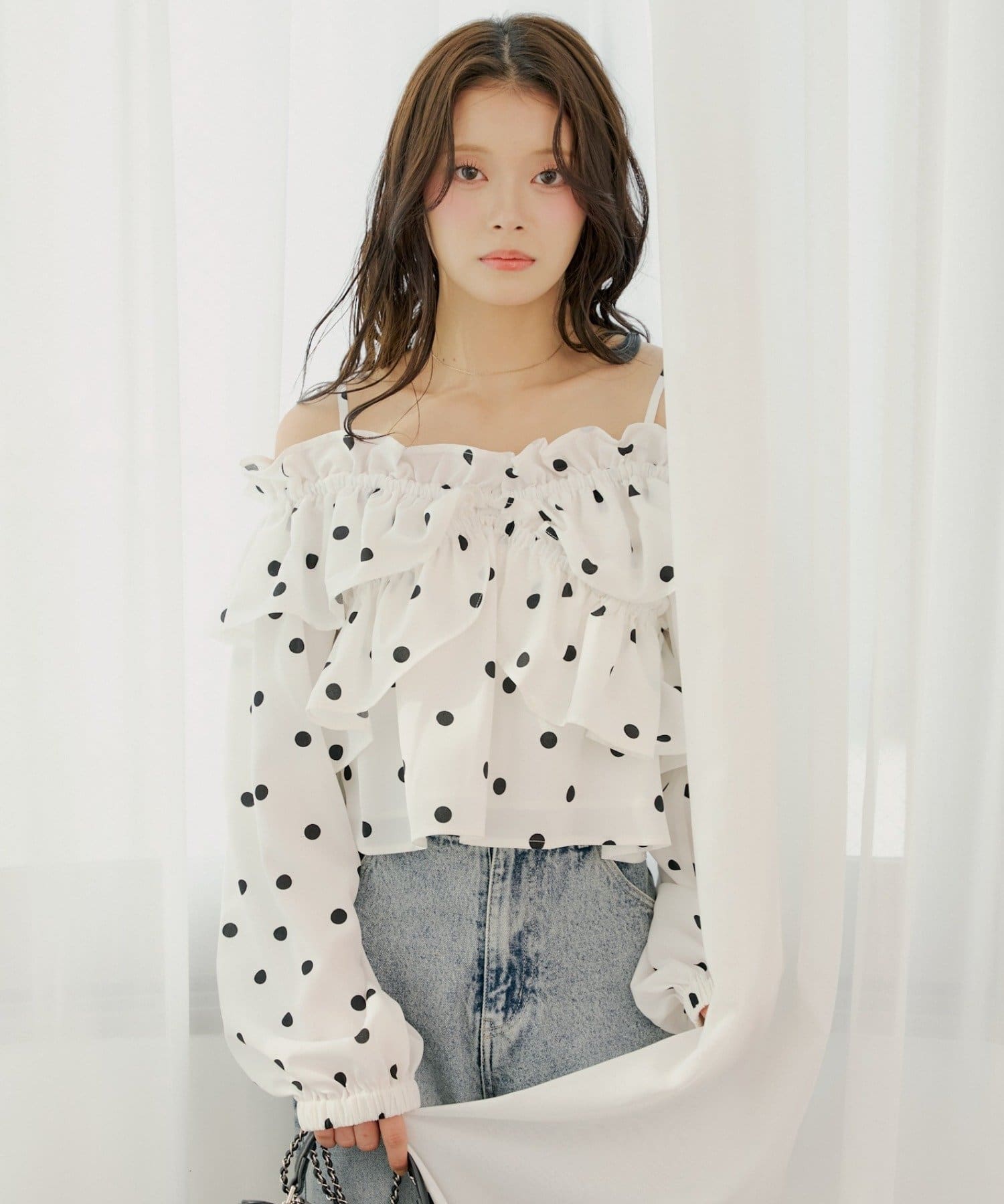 Chico(チコ) オフショル2wayドットフリルブラウス
