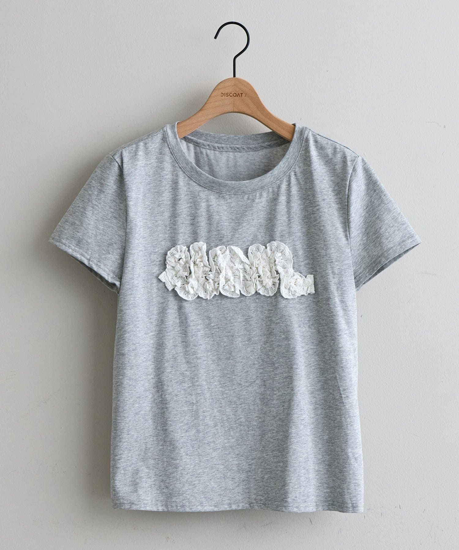 DISCOAT(ディスコート) 【umm.】レースロゴ半袖T