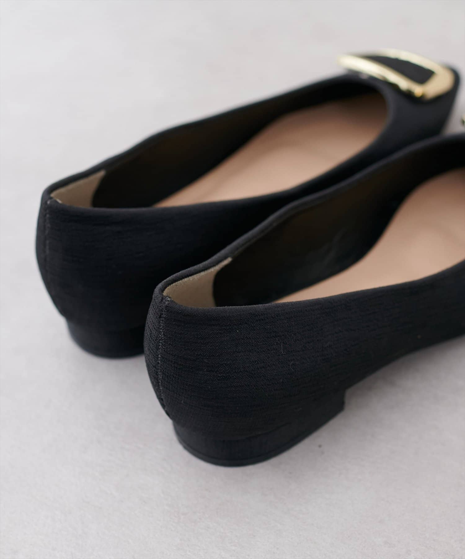 natural couture(ナチュラルクチュール) バックルポイントパンプス