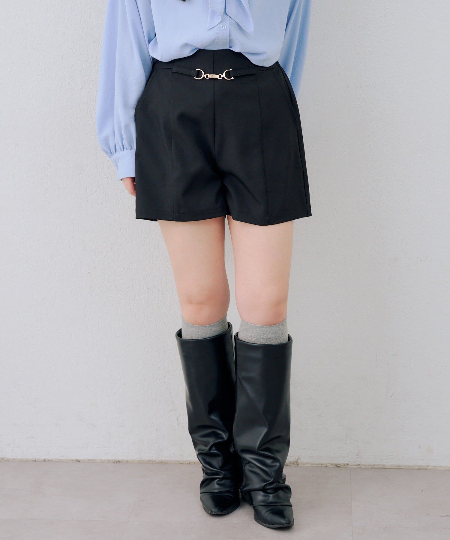 NICE CLAUP / OLIVE des OLIVE OUTLET(ナイスクラップ  / オリーブ デ オリーブ アウトレット) 【continuer】ビット付ショートパンツ